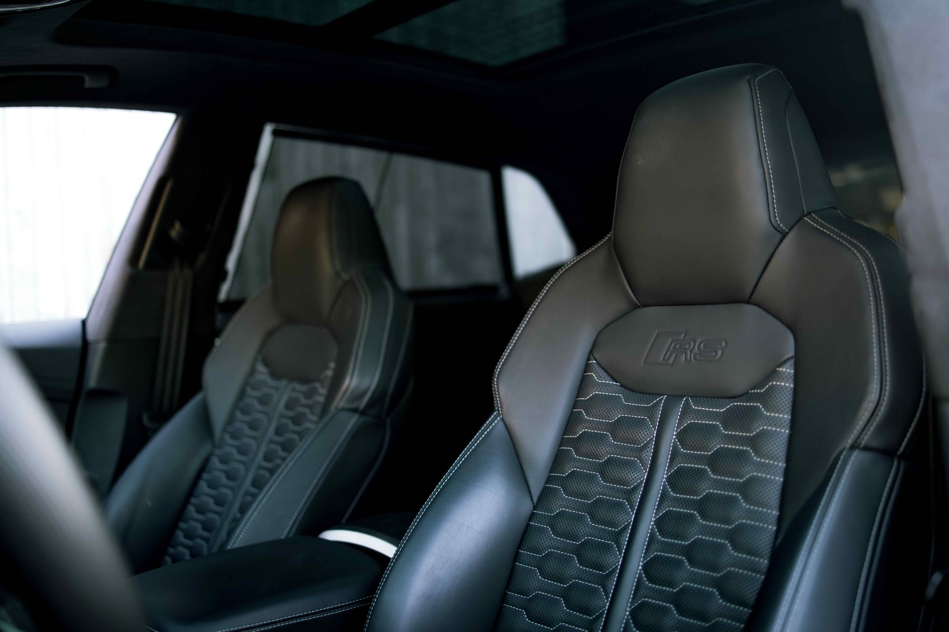 AUDI RSQ8 quattro tiptronic-image-7