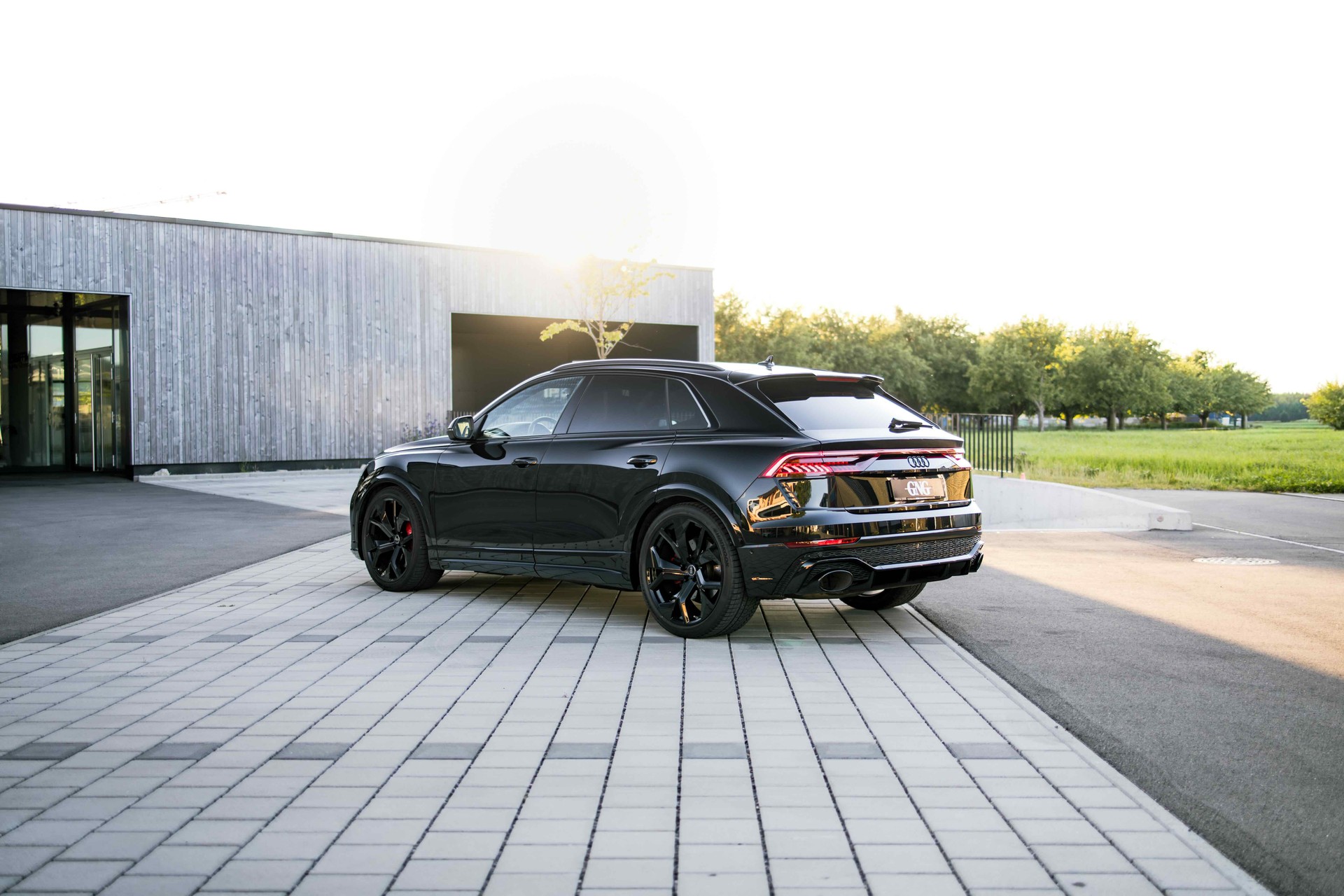 AUDI RSQ8 quattro tiptronic-image-4