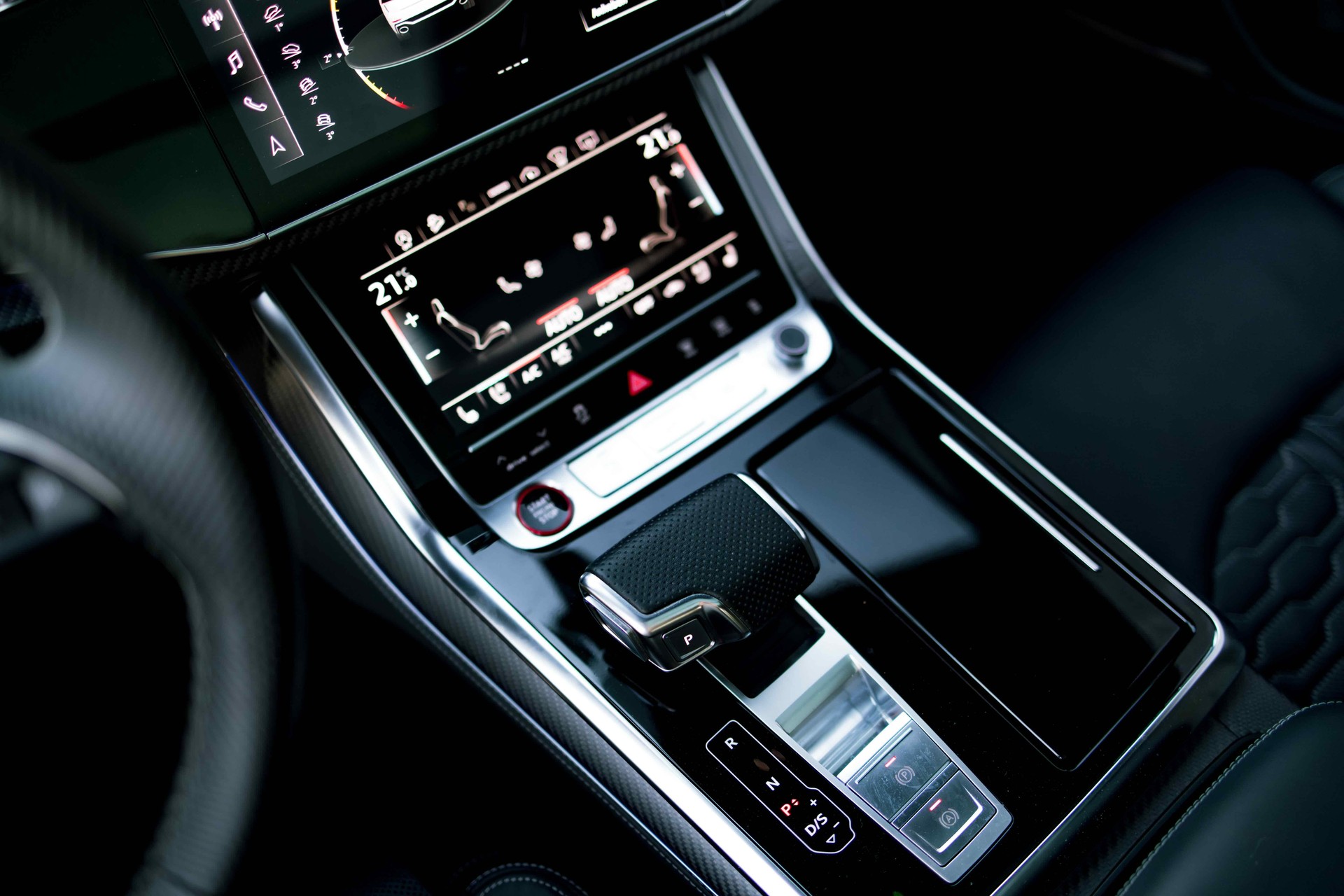 AUDI RSQ8 quattro tiptronic-image-9