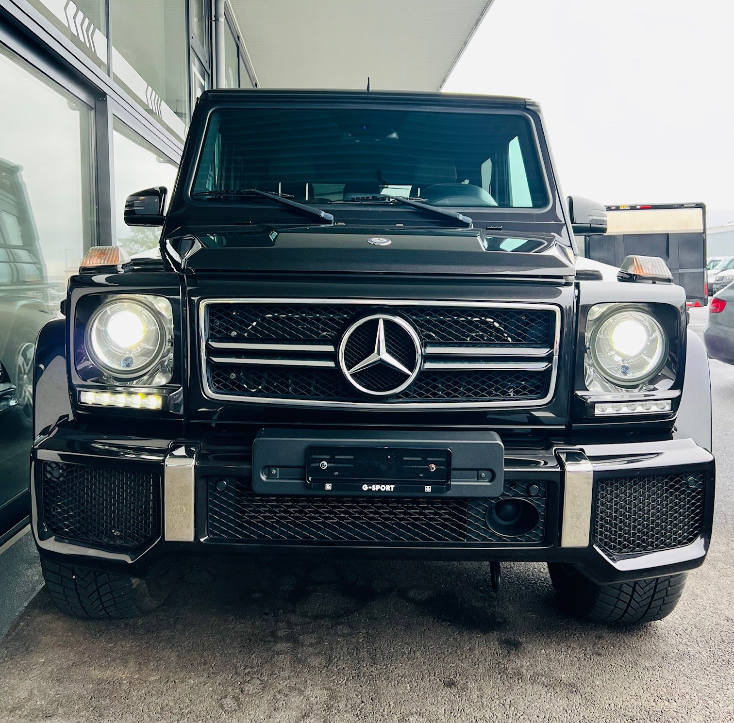 MERCEDES-BENZ G 63 AMG lang-image-4