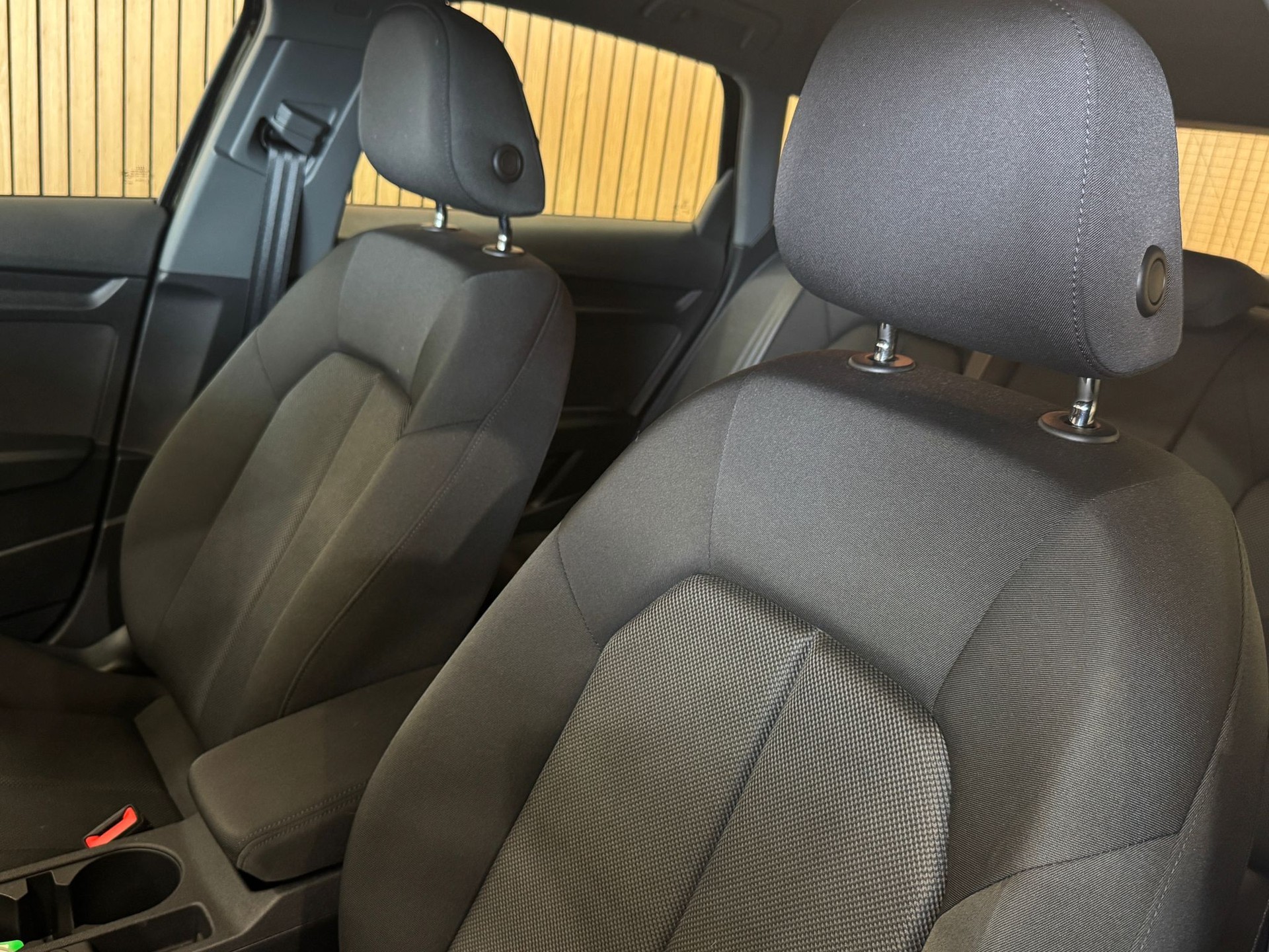 AUDI A3 Sportback 40 TFSI e S-tronic-image-24