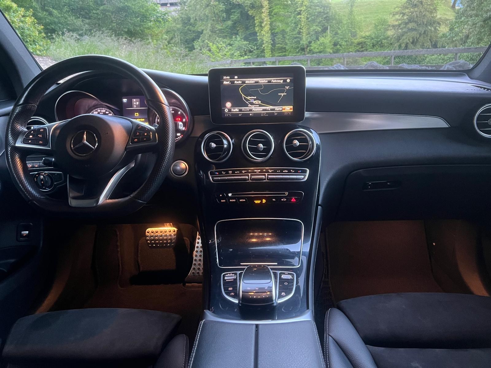 MERCEDES-BENZ GLC Coupé 250 d AMG Line 4Matic 9G-Tronic-image-6
