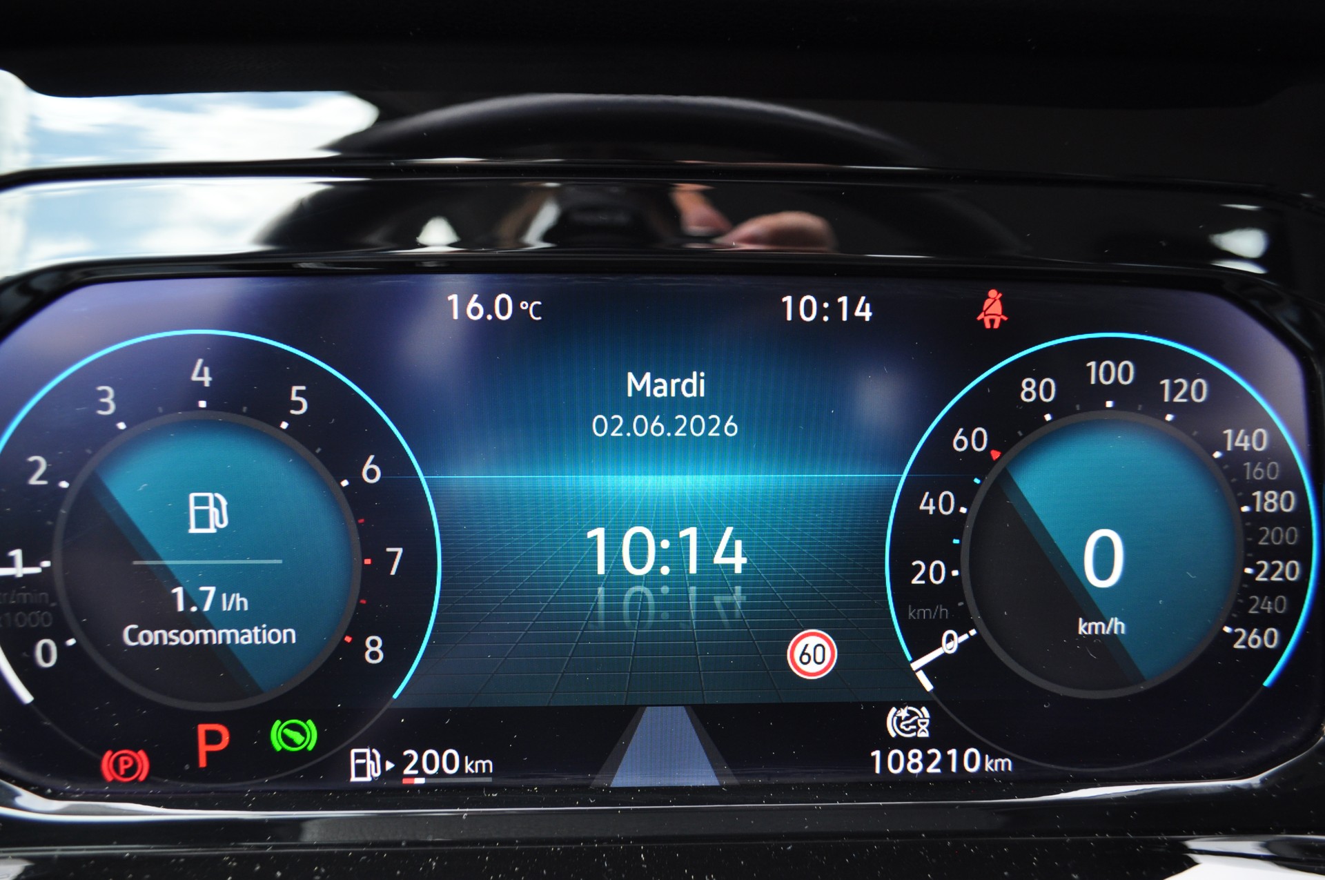 VW Golf 1.5 eTSI mHEV ACT Style DSG-image-12