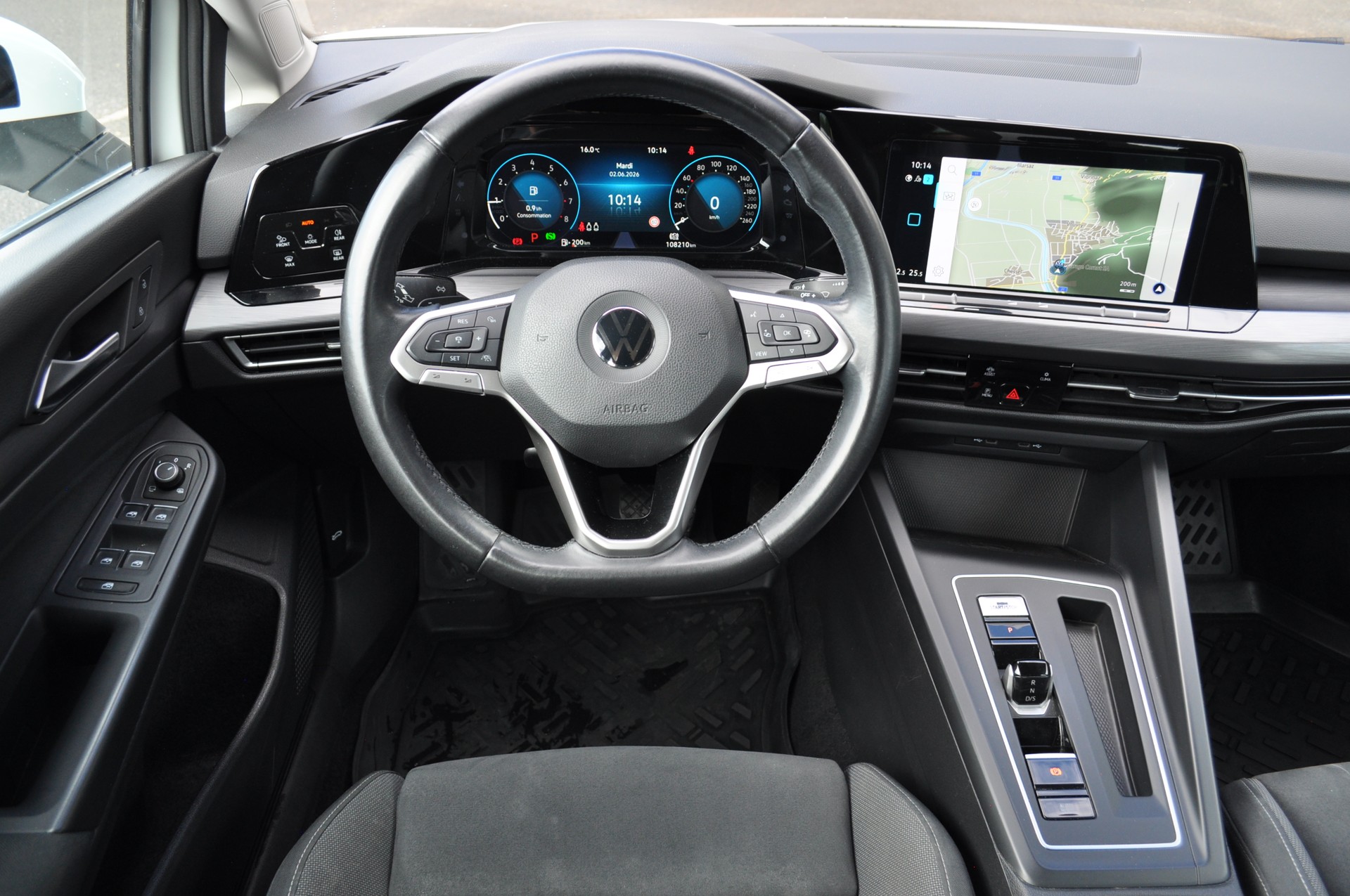 VW Golf 1.5 eTSI mHEV ACT Style DSG-image-9