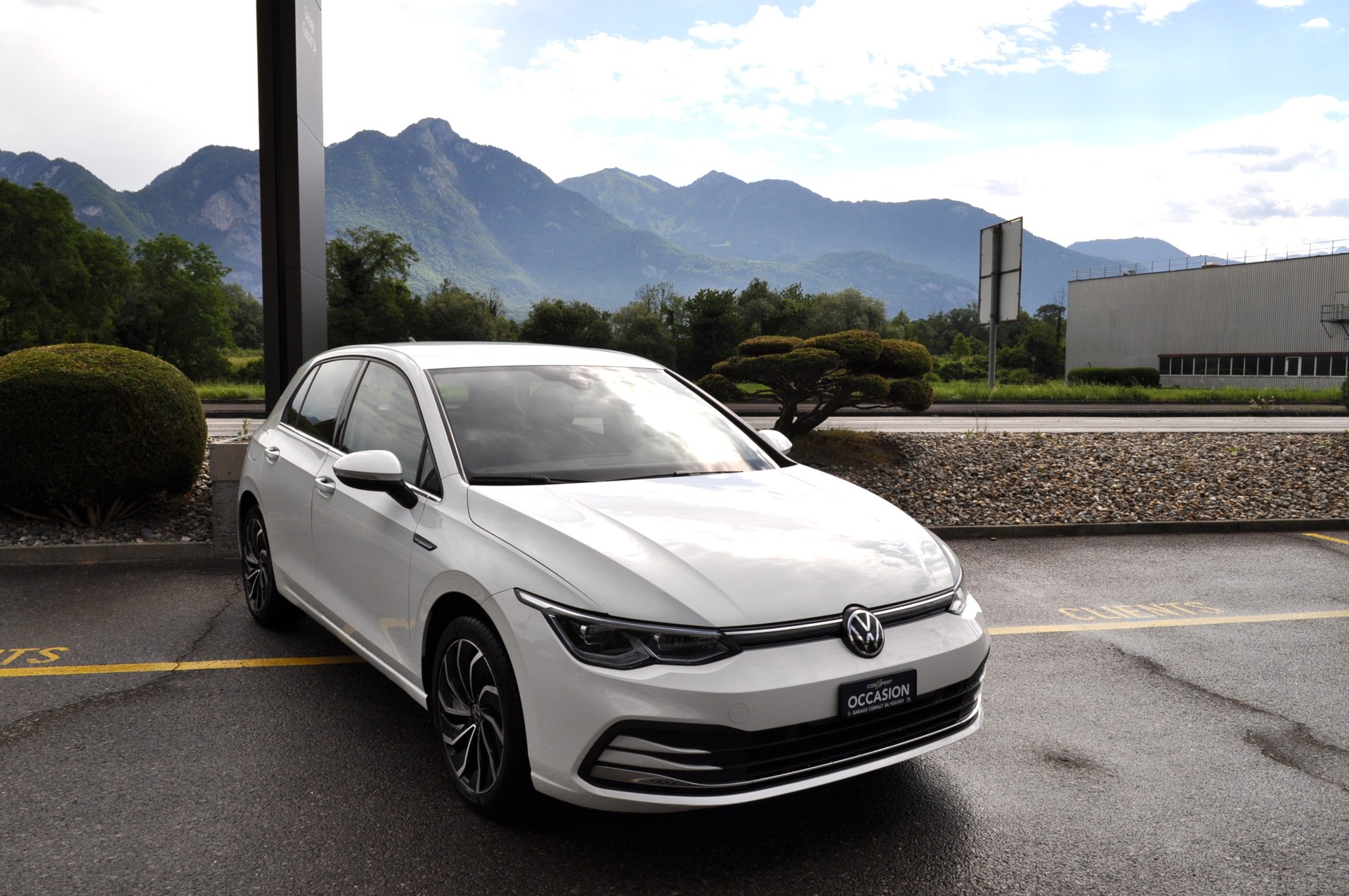 VW Golf 1.5 eTSI mHEV ACT Style DSG-image-3