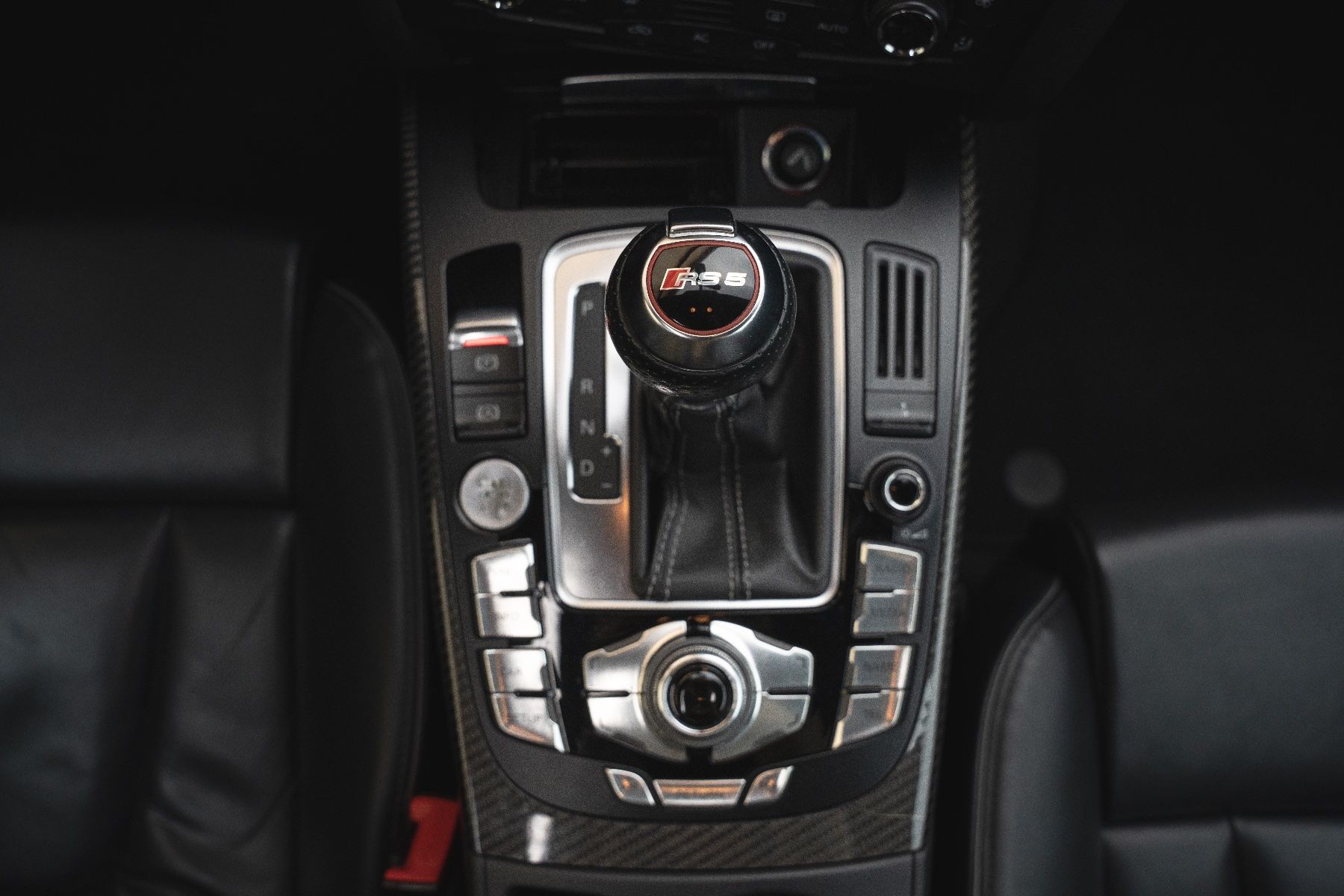 AUDI RS5 Coupé 4.2 FSI quattro S-tronic-image-6