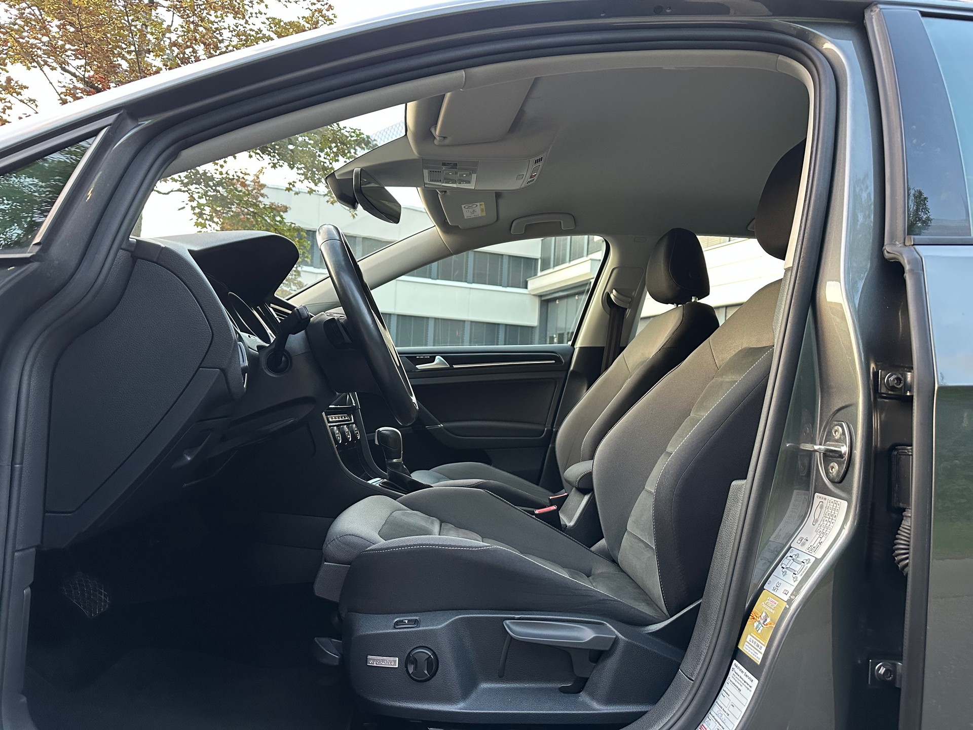 VW Golf 1.5 TSI EVO Highline DSG-image-8