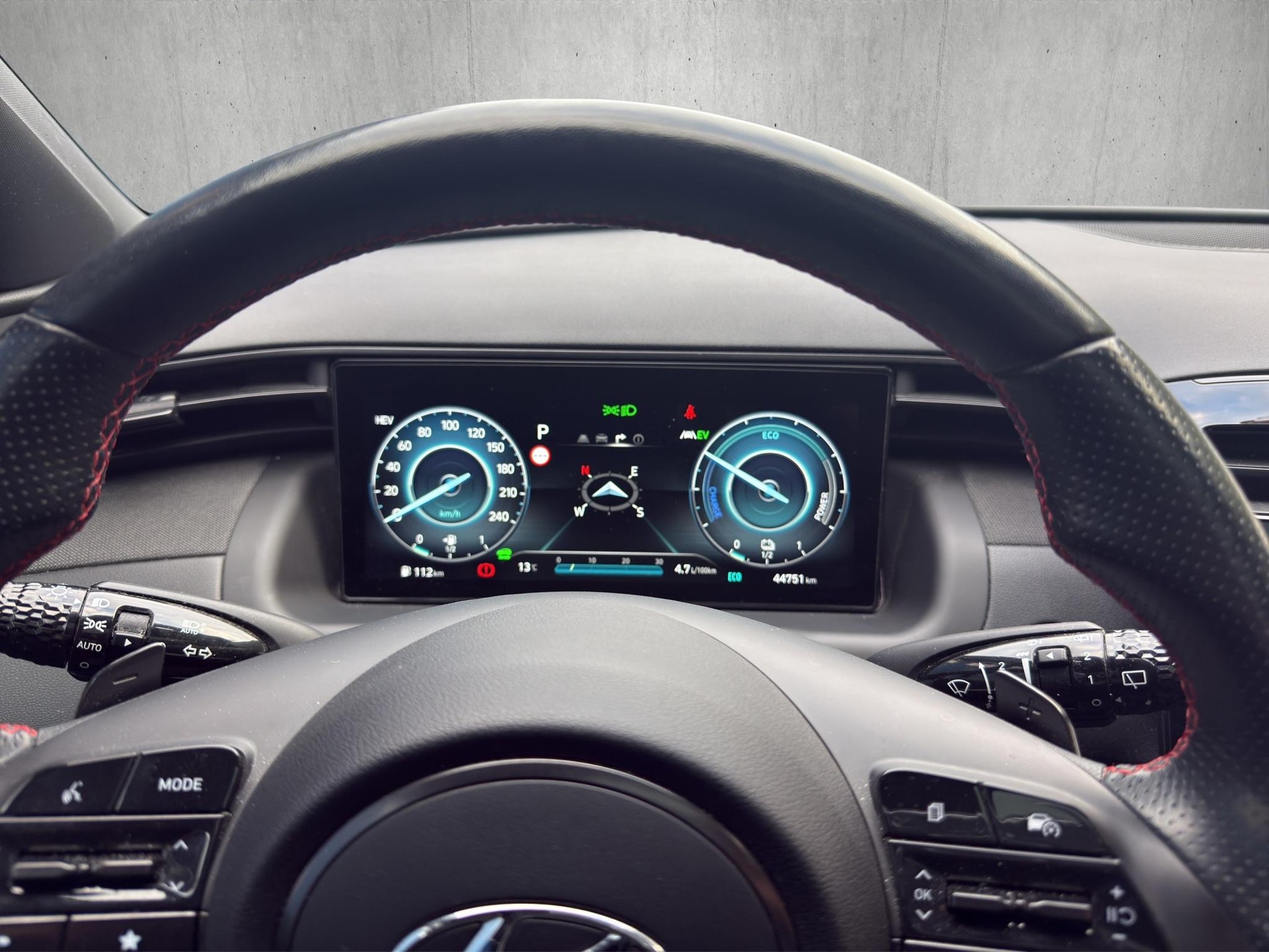 HYUNDAI Tucson 1.6 T-GDi PHEV N-Line LUX.pack 4WD-image-12