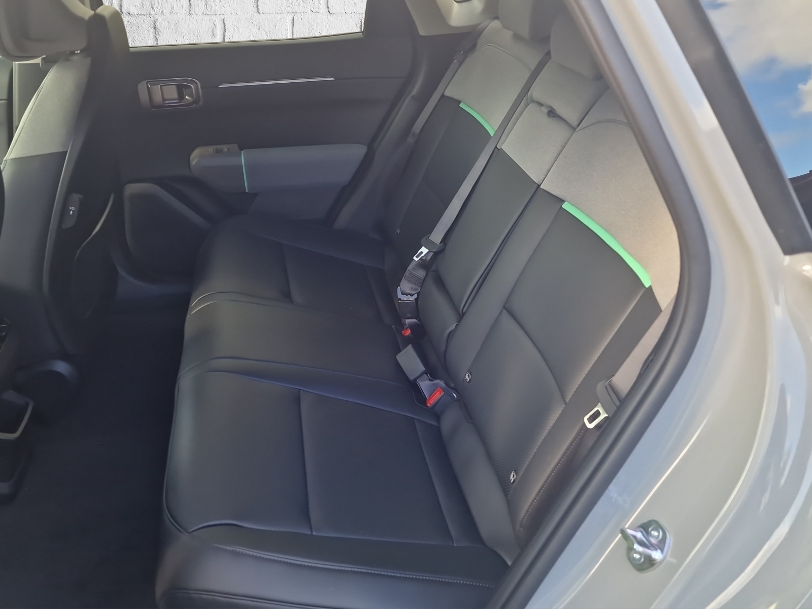 KIA EV4 81 kWh Earth+-image-8