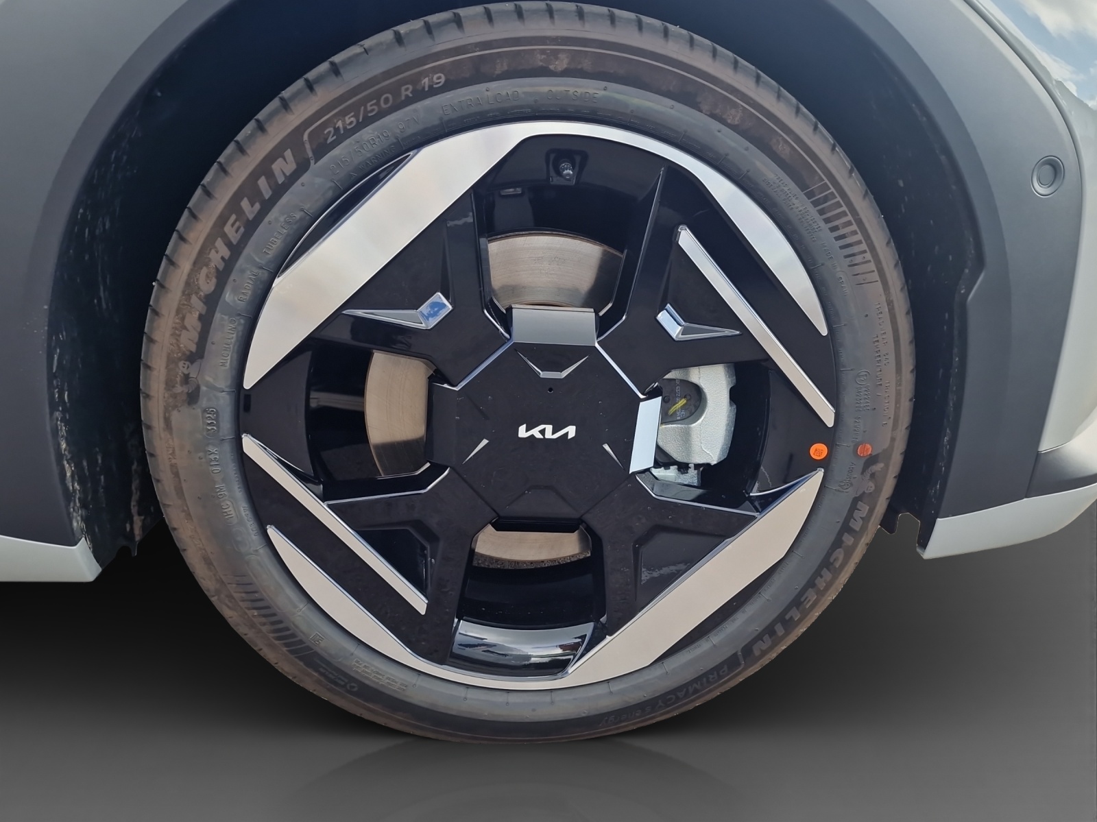 KIA EV4 81 kWh Earth+-image-13