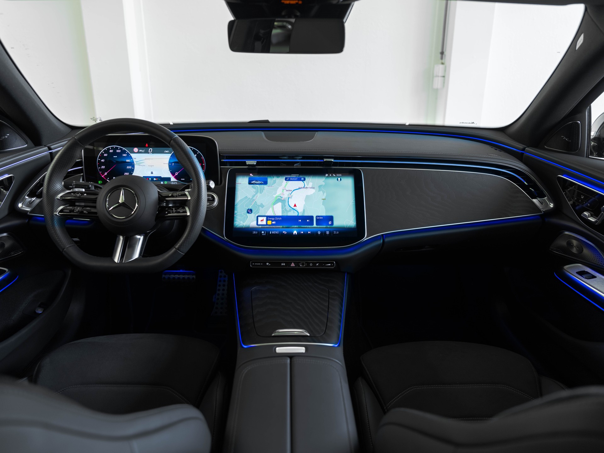 MERCEDES-BENZ E 220 d 4Matic 9G-Tronic (Gratis Service)-image-18