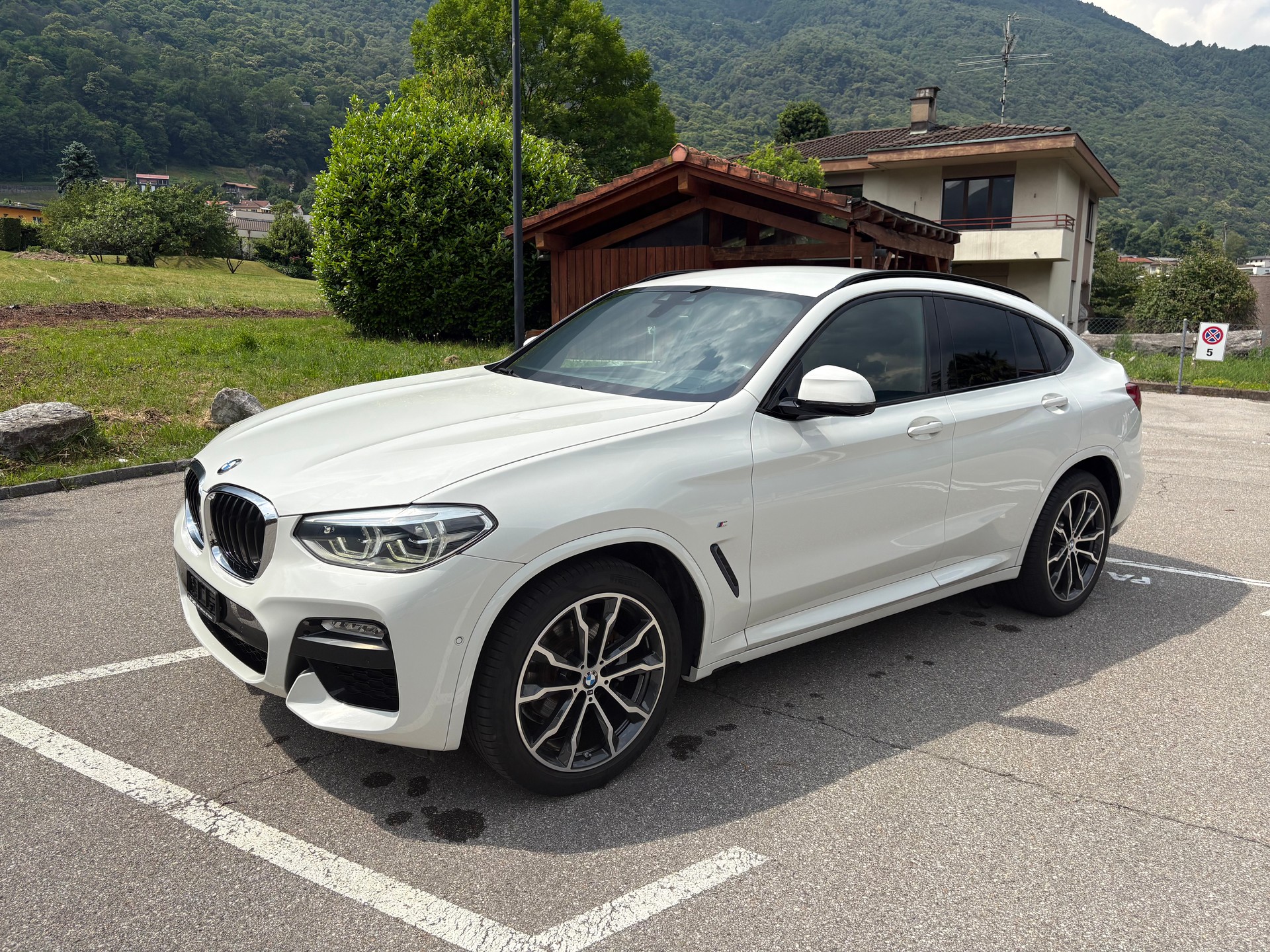 BMW X4 xDrive 20d M Sport Steptronic-image-0