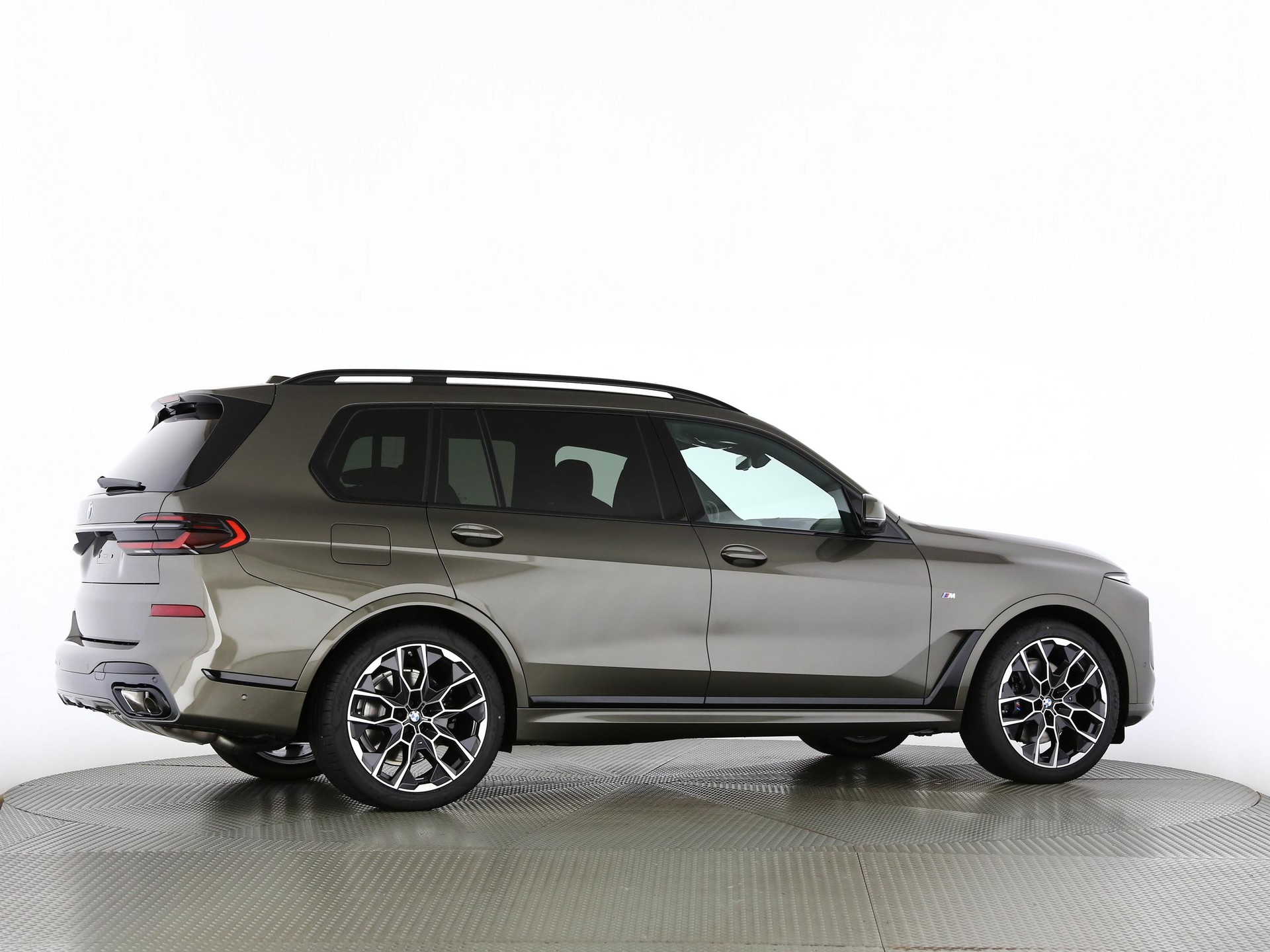 BMW X7 40i xDrive SAG-image-21