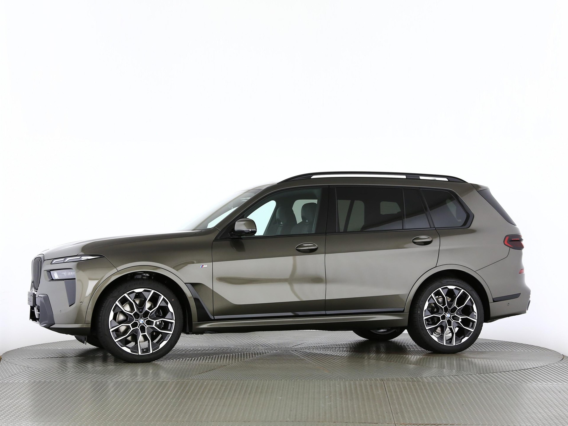 BMW X7 40i xDrive SAG-image-10
