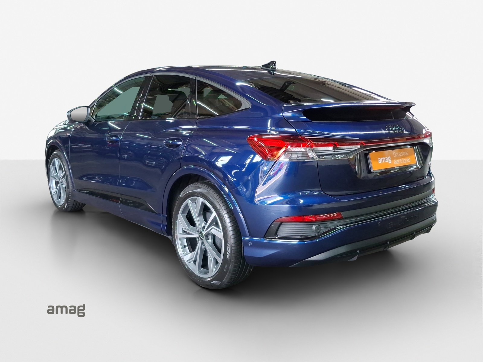 AUDI Q4 Sportback e-tron 50 quattro-image-3