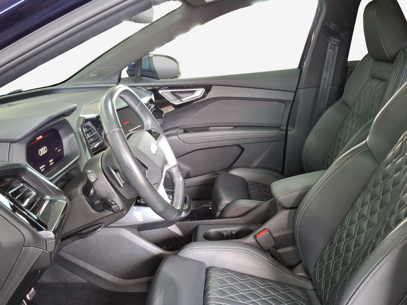 AUDI Q4 Sportback e-tron 50 quattro-image-8