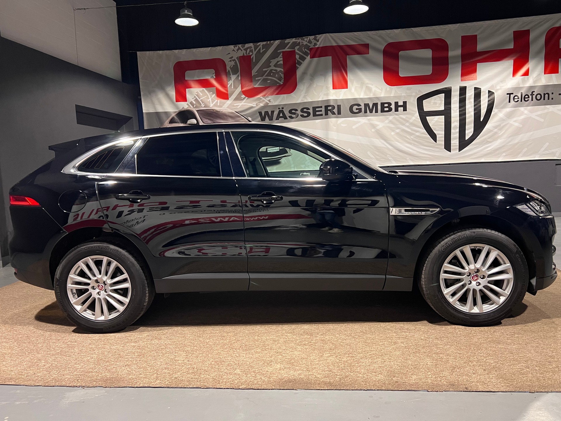 JAGUAR F-Pace 30t 2.0 Prestige AWD Automatik-image-1