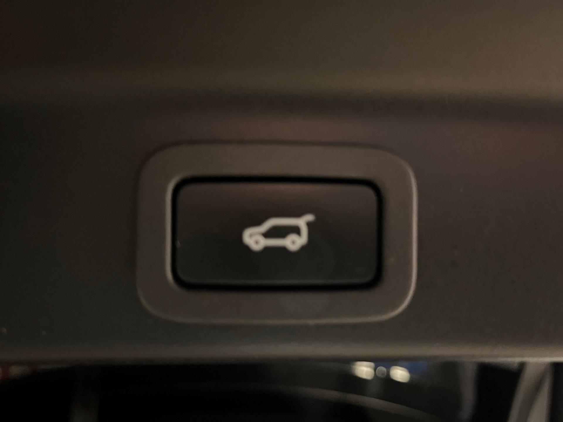 JAGUAR F-Pace 30t 2.0 Prestige AWD Automatik-image-24