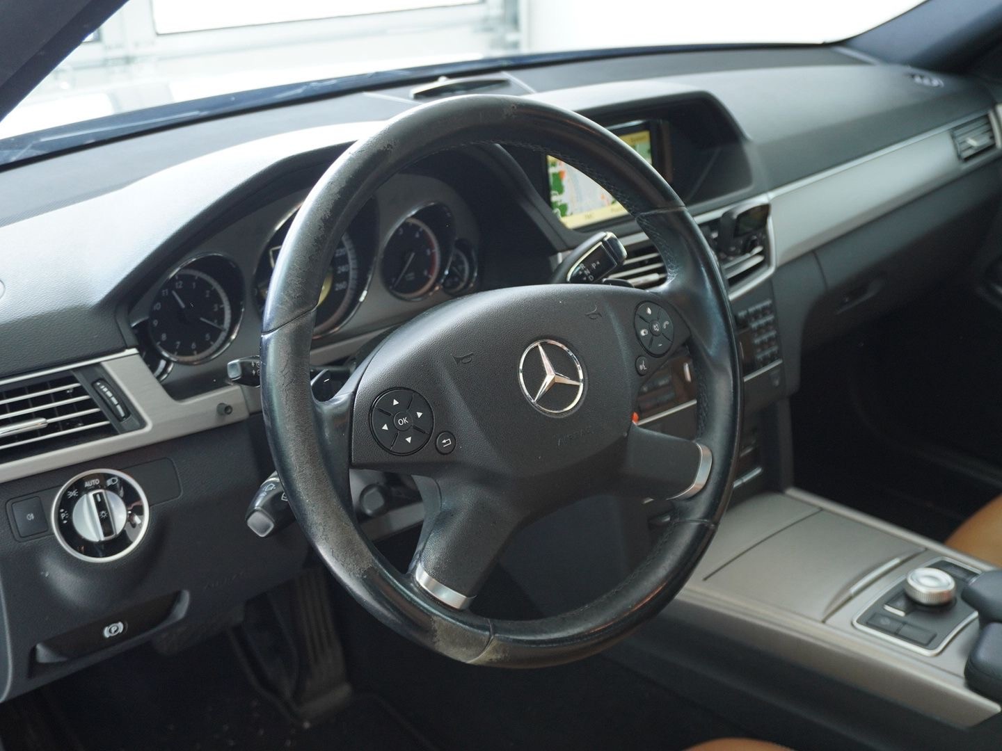 MERCEDES-BENZ E 350 CDI BlueEff. Avantgarde 4Matic 7G-Tronic-image-2