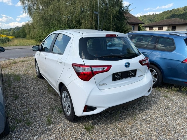 TOYOTA Yaris 1.5 VVT-i Hybrid Comfort e-CVT-image-1
