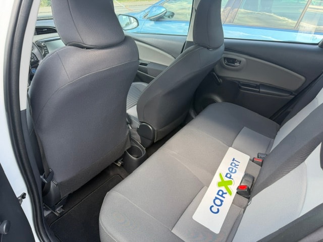 TOYOTA Yaris 1.5 VVT-i Hybrid Comfort e-CVT-image-9