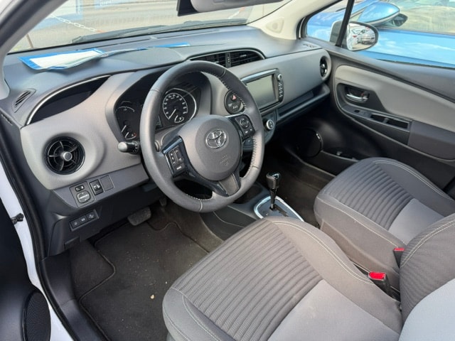 TOYOTA Yaris 1.5 VVT-i Hybrid Comfort e-CVT-image-8