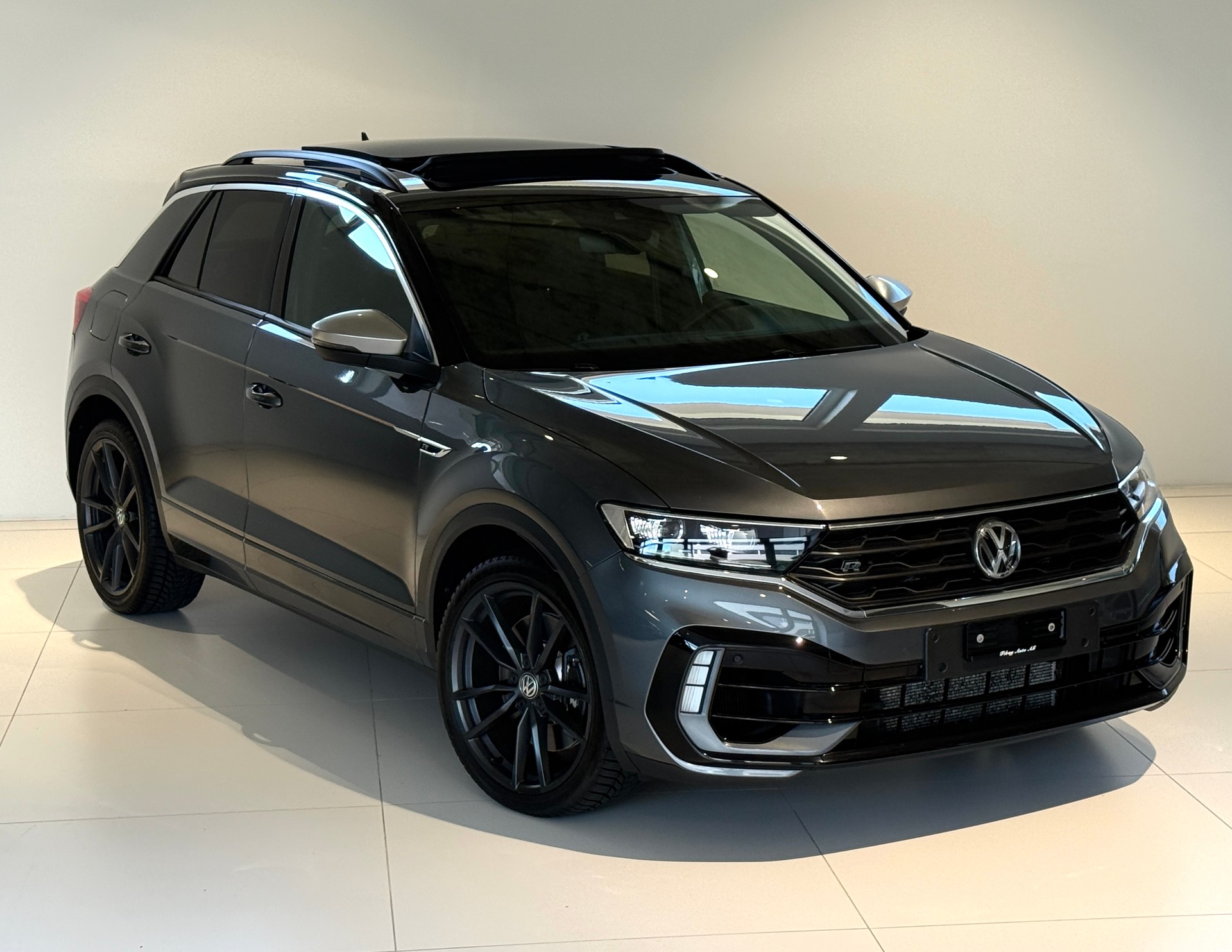 VW T-Roc 2.0 TSI R DSG 4Motion ***1. Hand**CH-Fahrzeug***Panoramadach***Neue Bremsen vorne+hinten***-image-0