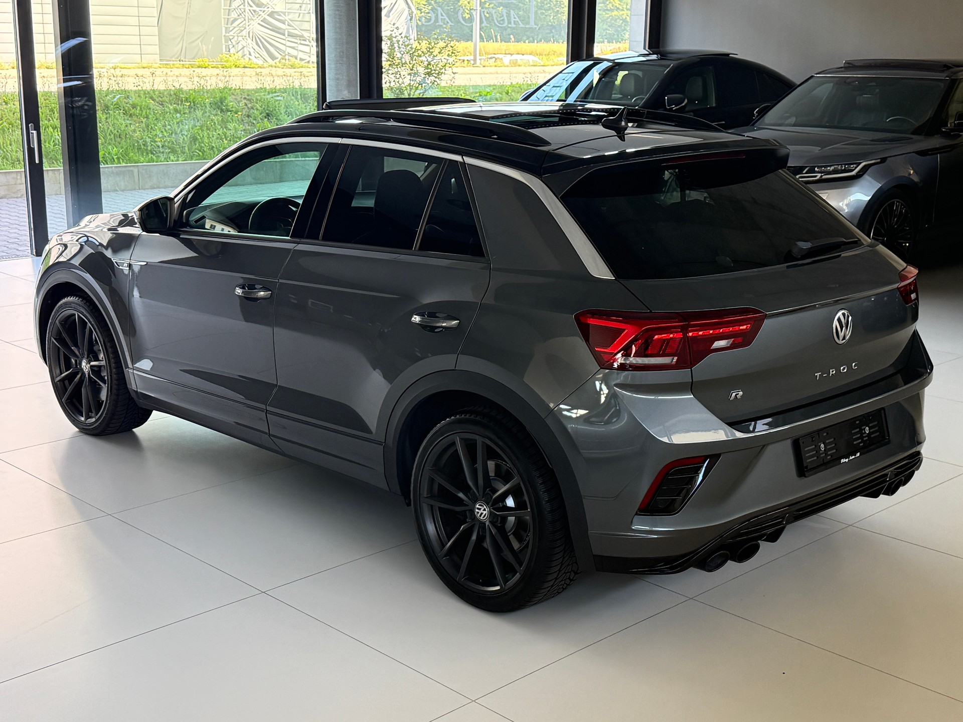 VW T-Roc 2.0 TSI R DSG 4Motion ***1. Hand**CH-Fahrzeug***Panoramadach***Neue Bremsen vorne+hinten***-image-24