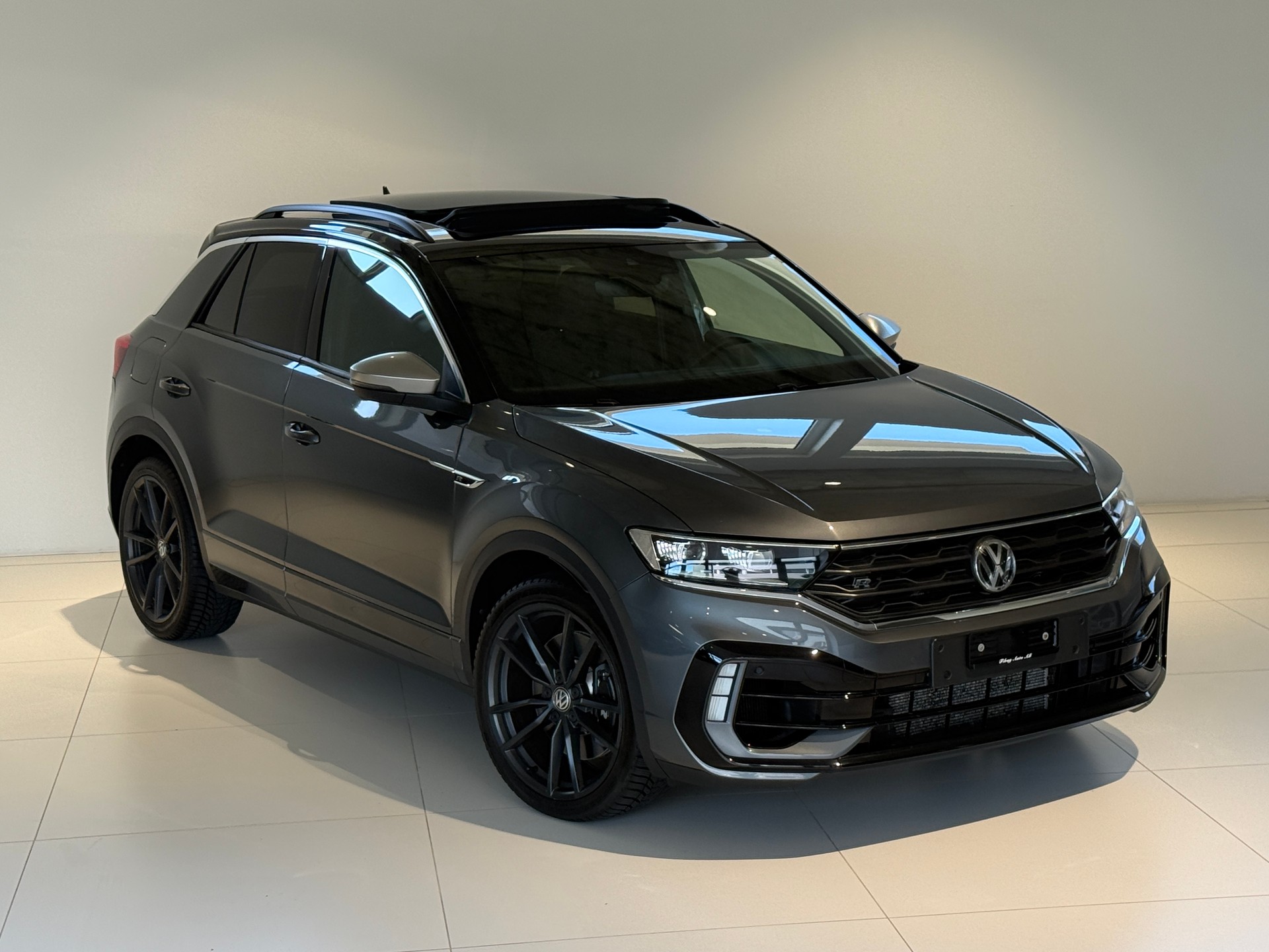 VW T-Roc 2.0 TSI R DSG 4Motion ***1. Hand**CH-Fahrzeug***Panoramadach***Neue Bremsen vorne+hinten***-image-32