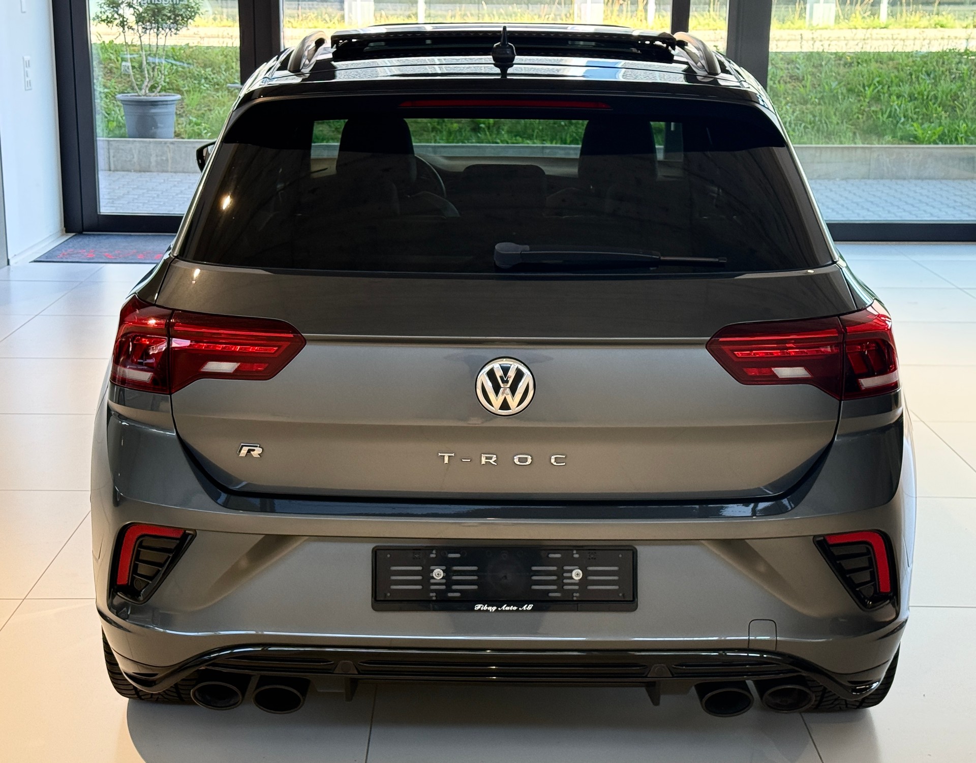 VW T-Roc 2.0 TSI R DSG 4Motion ***1. Hand**CH-Fahrzeug***Panoramadach***Neue Bremsen vorne+hinten***-image-27