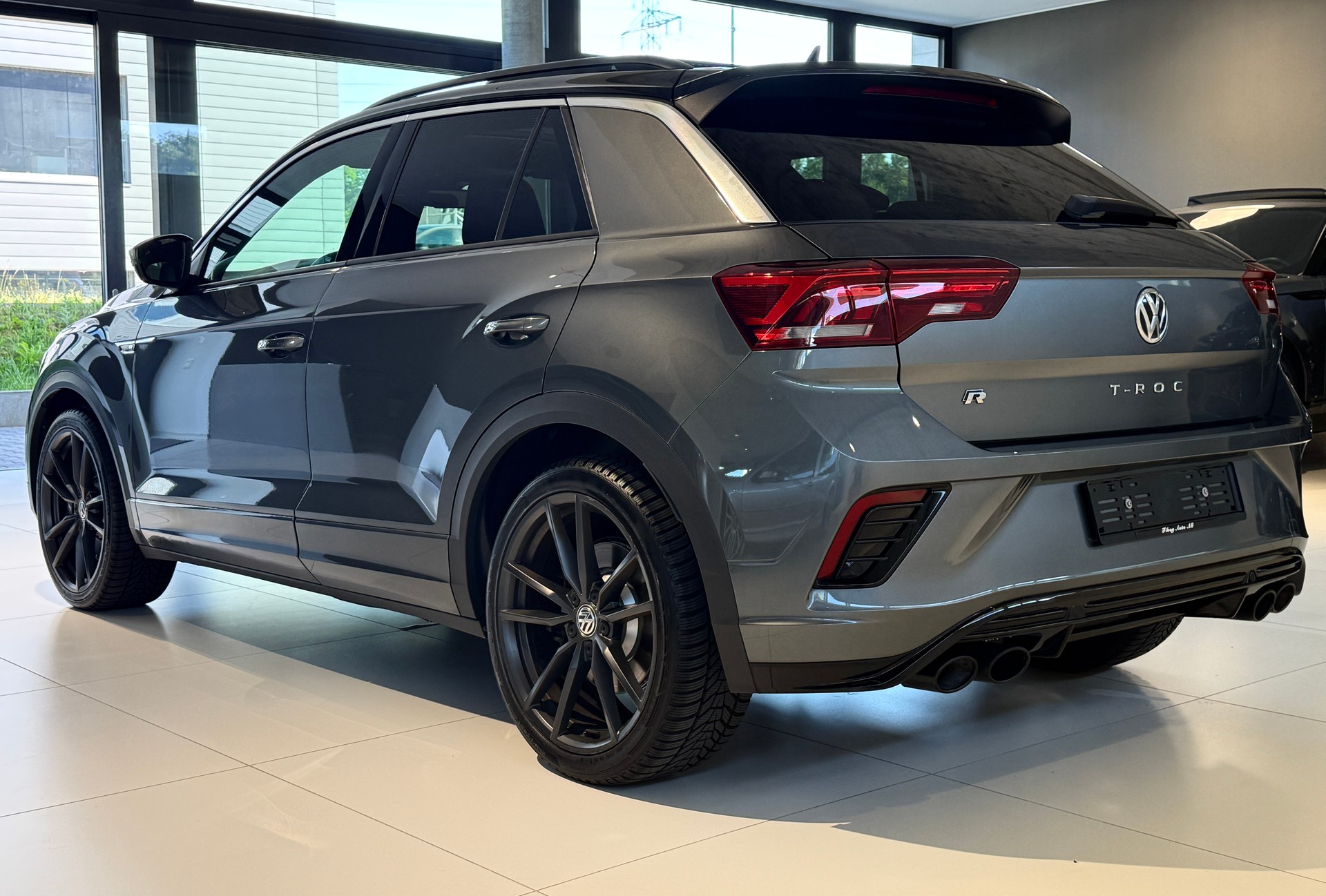 VW T-Roc 2.0 TSI R DSG 4Motion ***1. Hand**CH-Fahrzeug***Panoramadach***Neue Bremsen vorne+hinten***-image-25