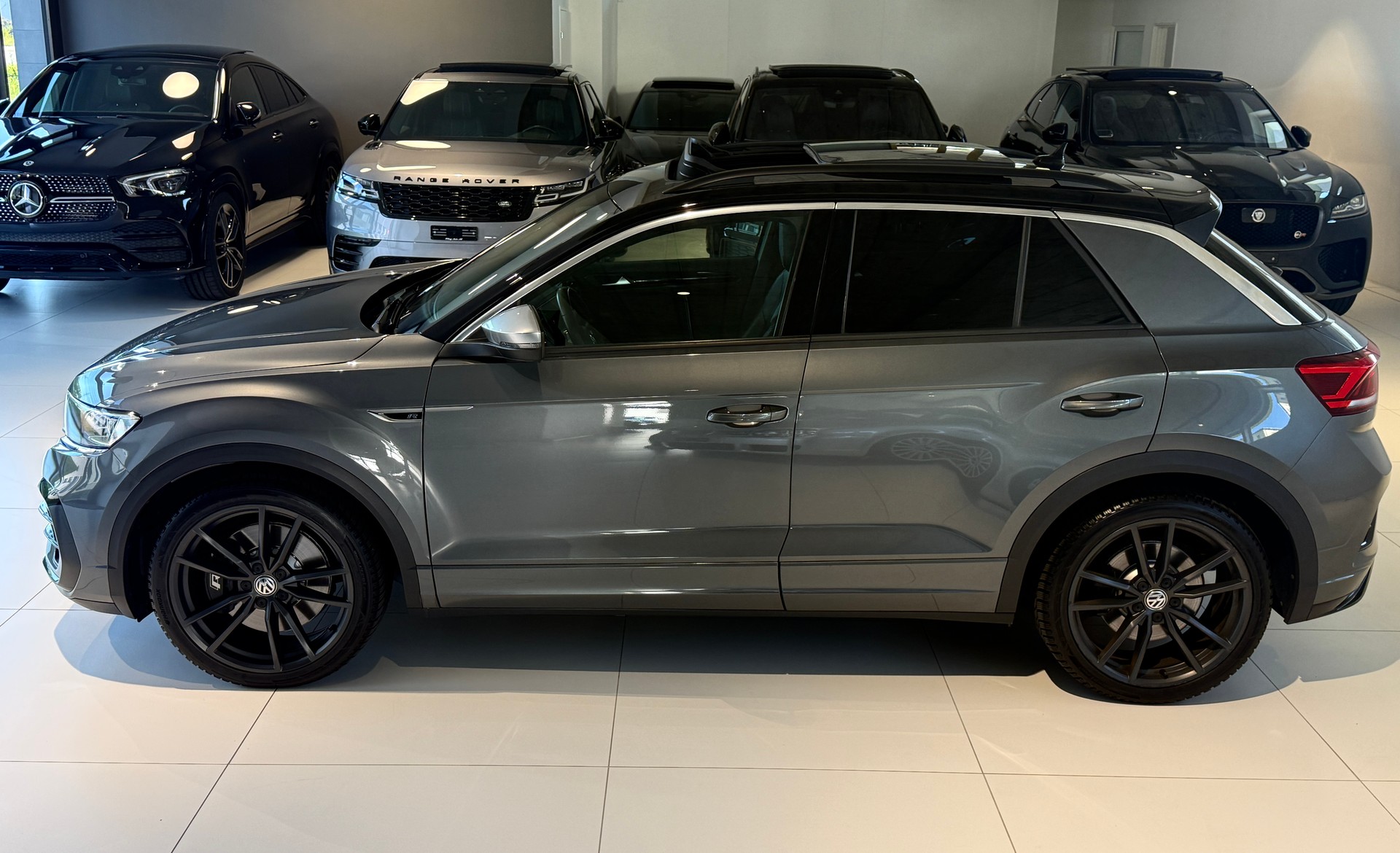 VW T-Roc 2.0 TSI R DSG 4Motion ***1. Hand**CH-Fahrzeug***Panoramadach***Neue Bremsen vorne+hinten***-image-7