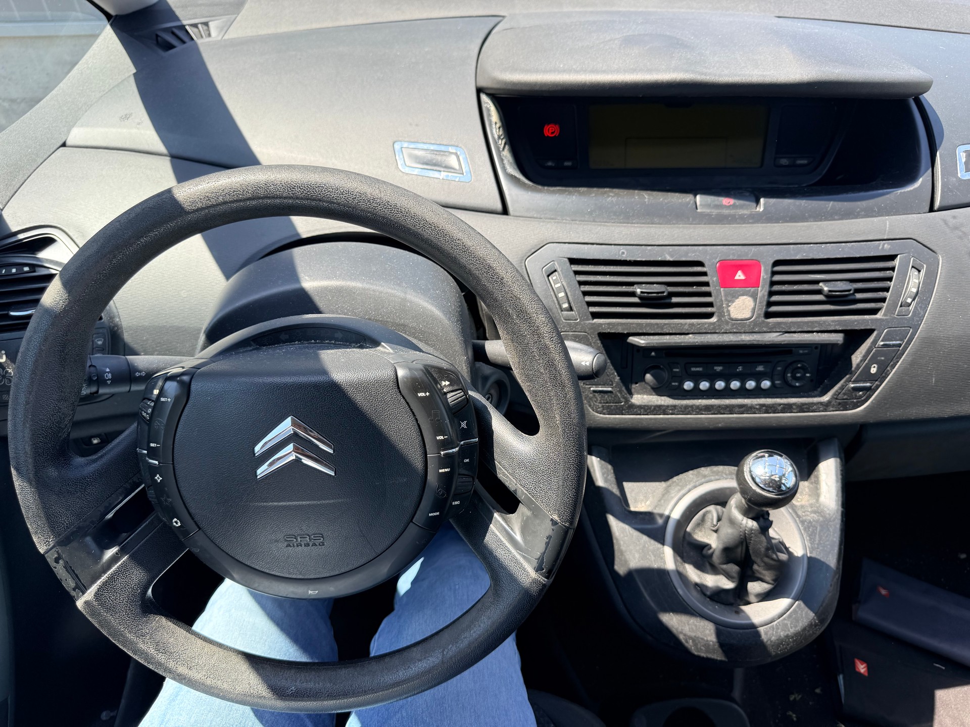 CITROEN Grand C4 Picasso 1.8i 16V X-image-12