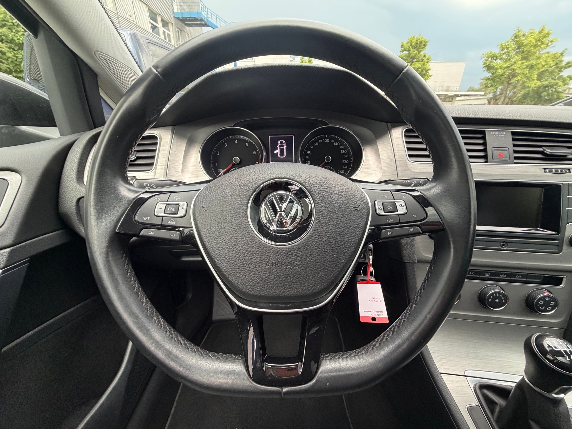 VW Golf 1.2 TSI Comfortline-image-11