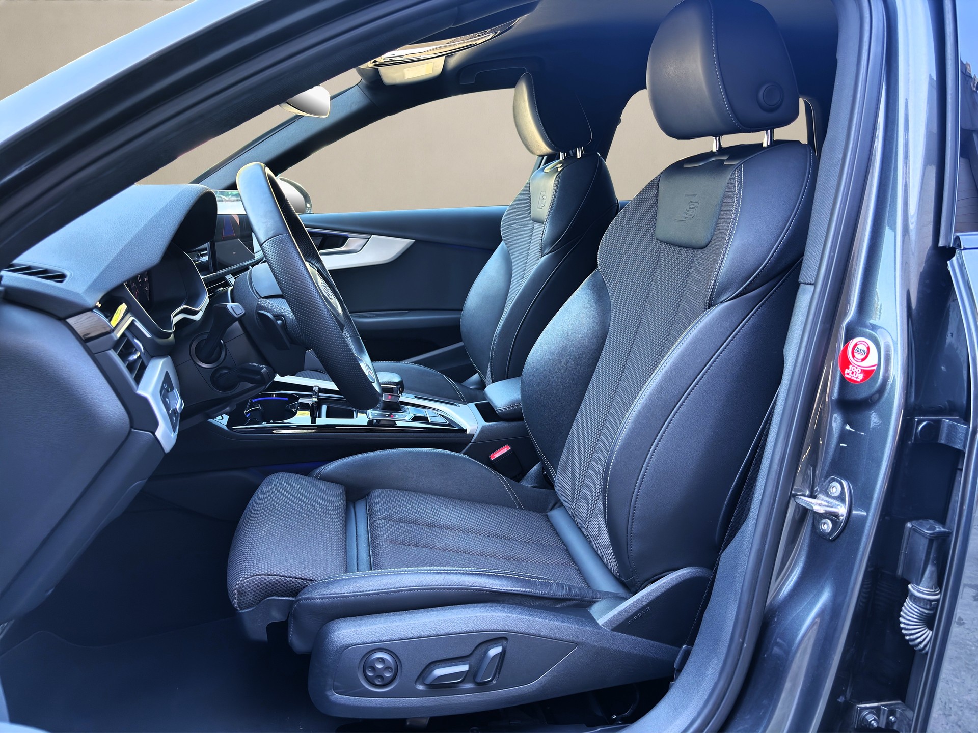 AUDI A4 Avant 40 TDI ✅S LINE✅ Attraction quattro S-tronic-image-8