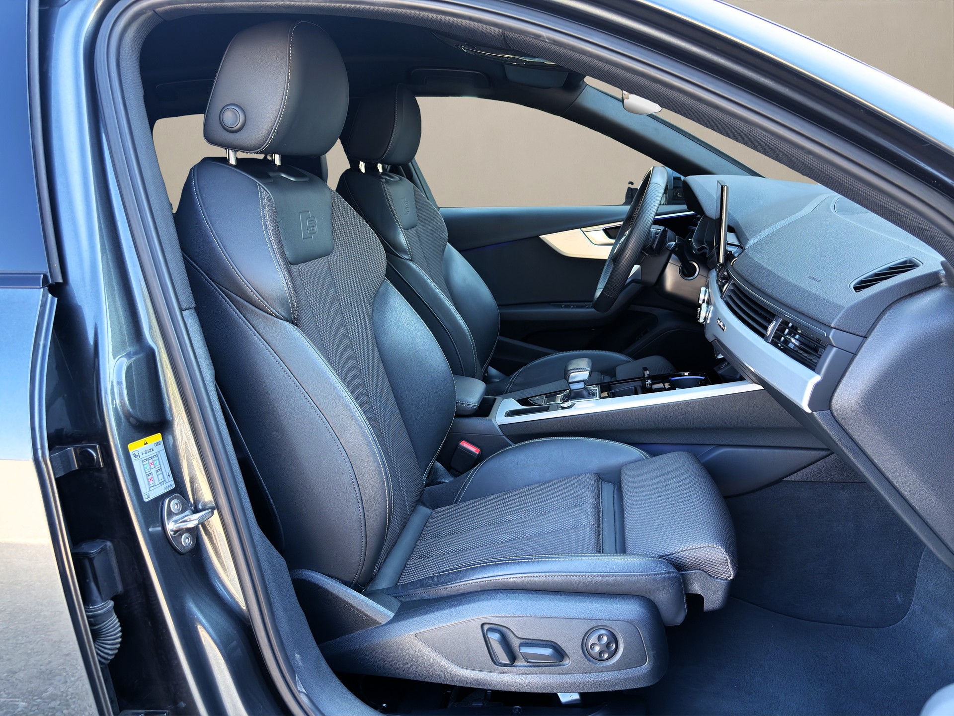 AUDI A4 Avant 40 TDI ✅S LINE✅ Attraction quattro S-tronic-image-9