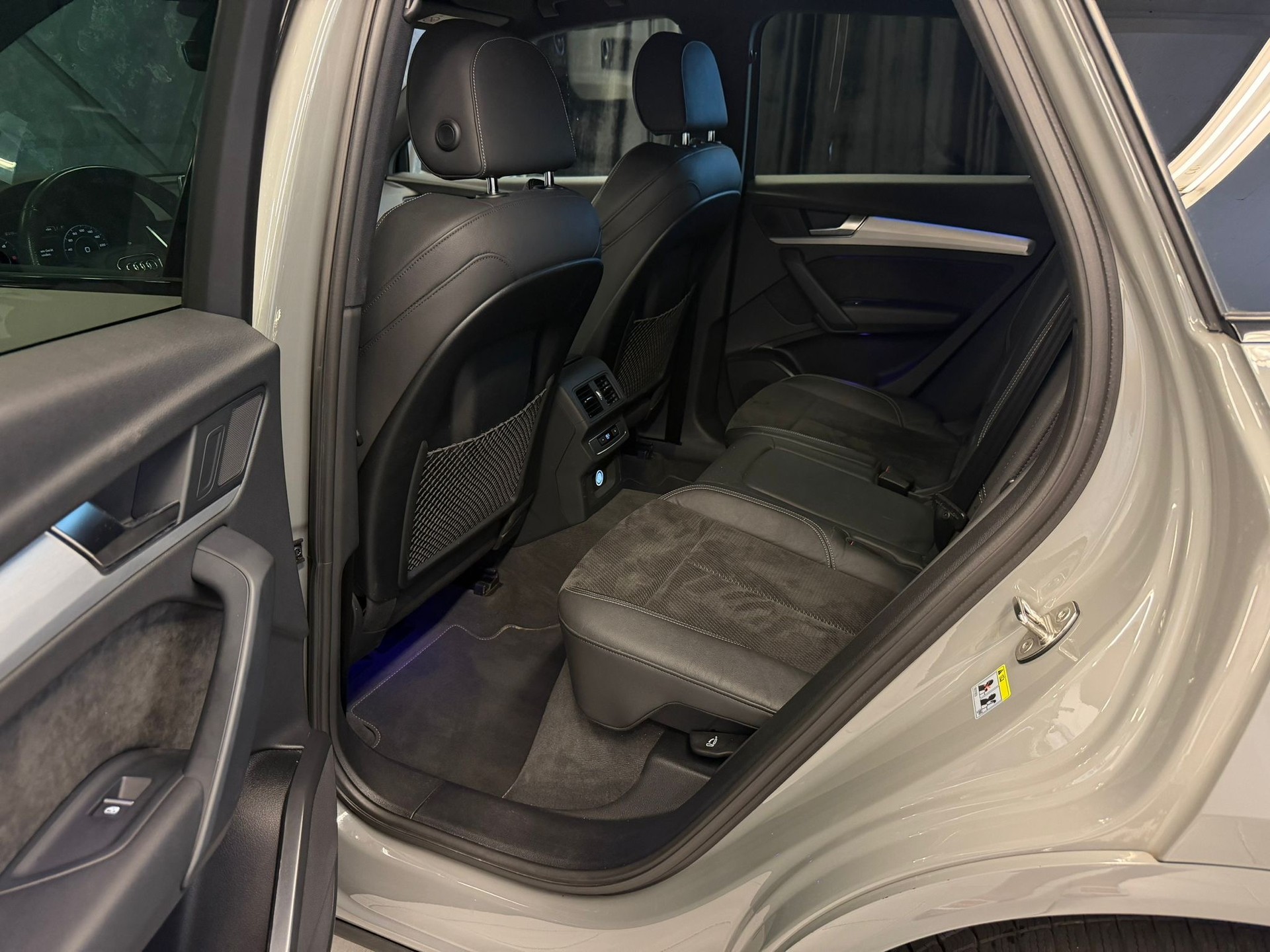 AUDI Q5 40 TDI sport quattro S-tronic-image-12