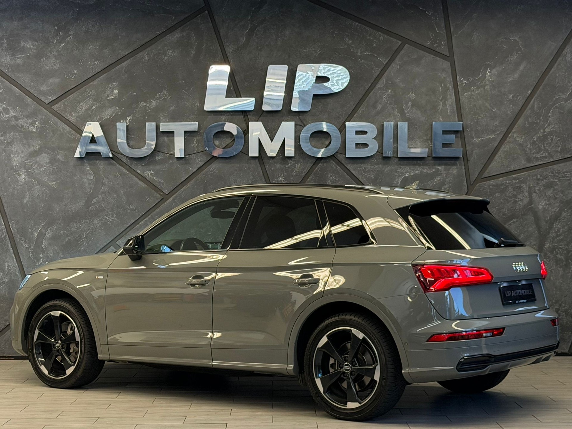 AUDI Q5 40 TDI sport quattro S-tronic-image-7