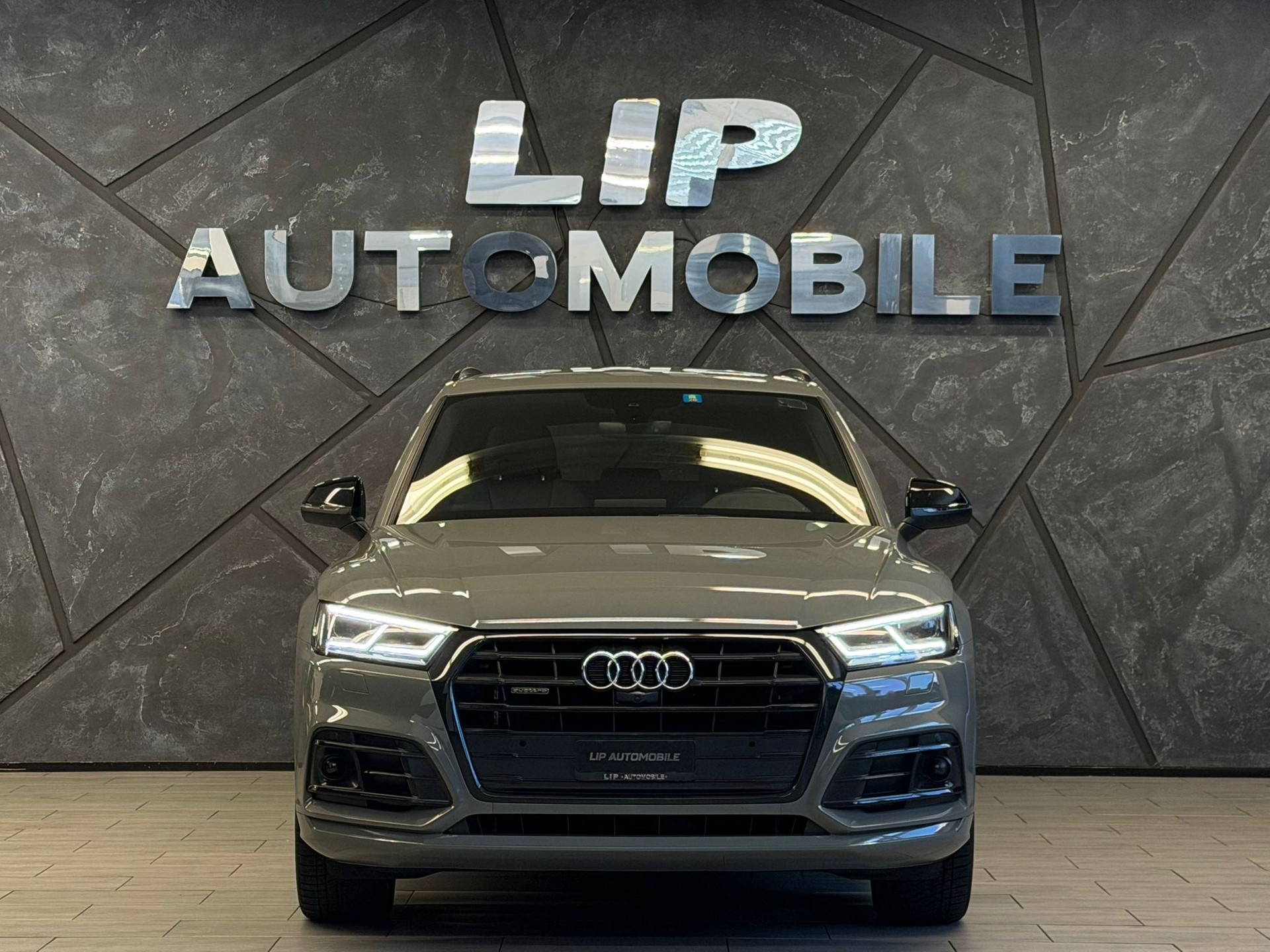 AUDI Q5 40 TDI sport quattro S-tronic-image-1