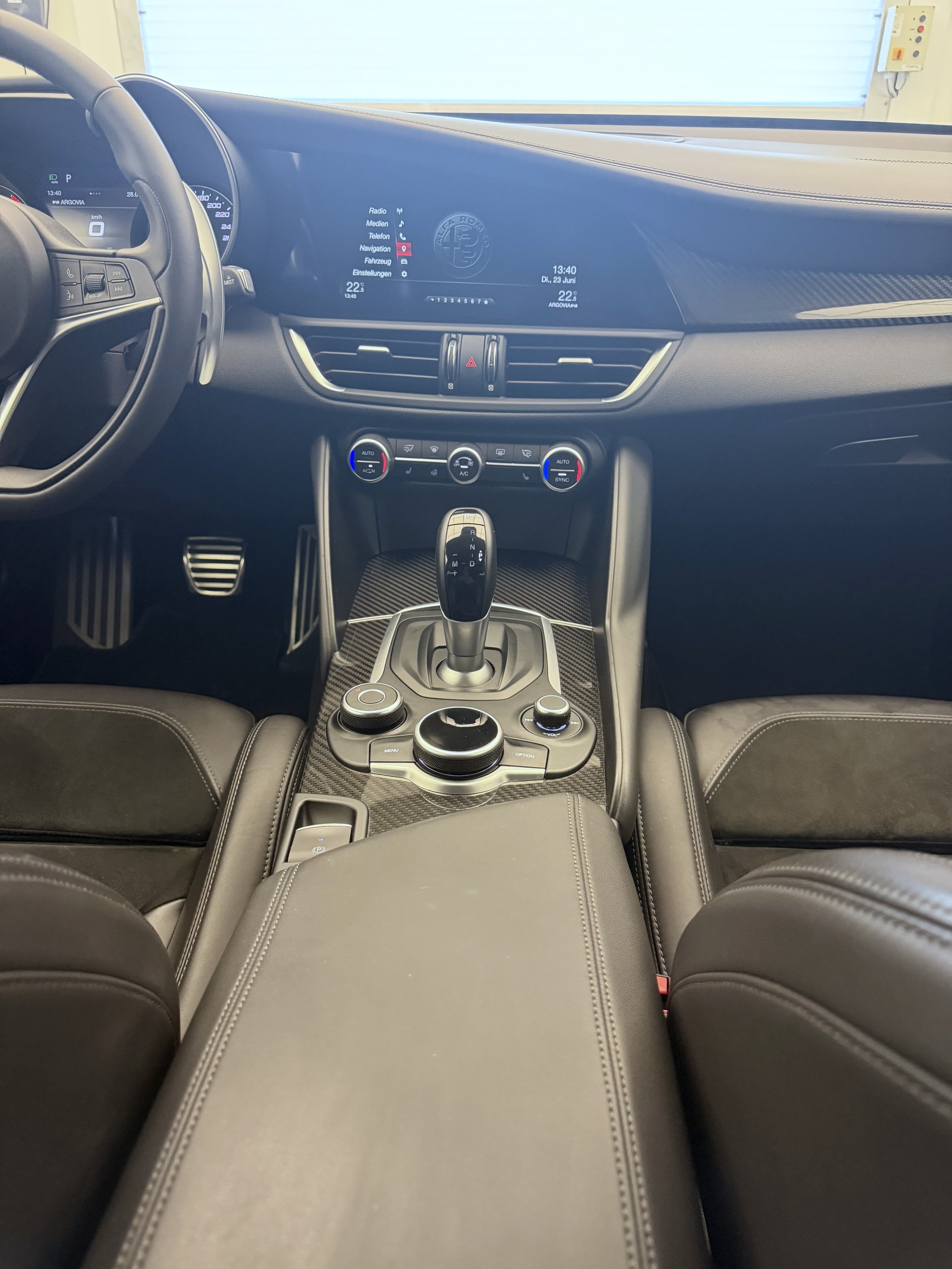 ALFA ROMEO Giulia 2.0 Veloce Q4 Automatic-image-10