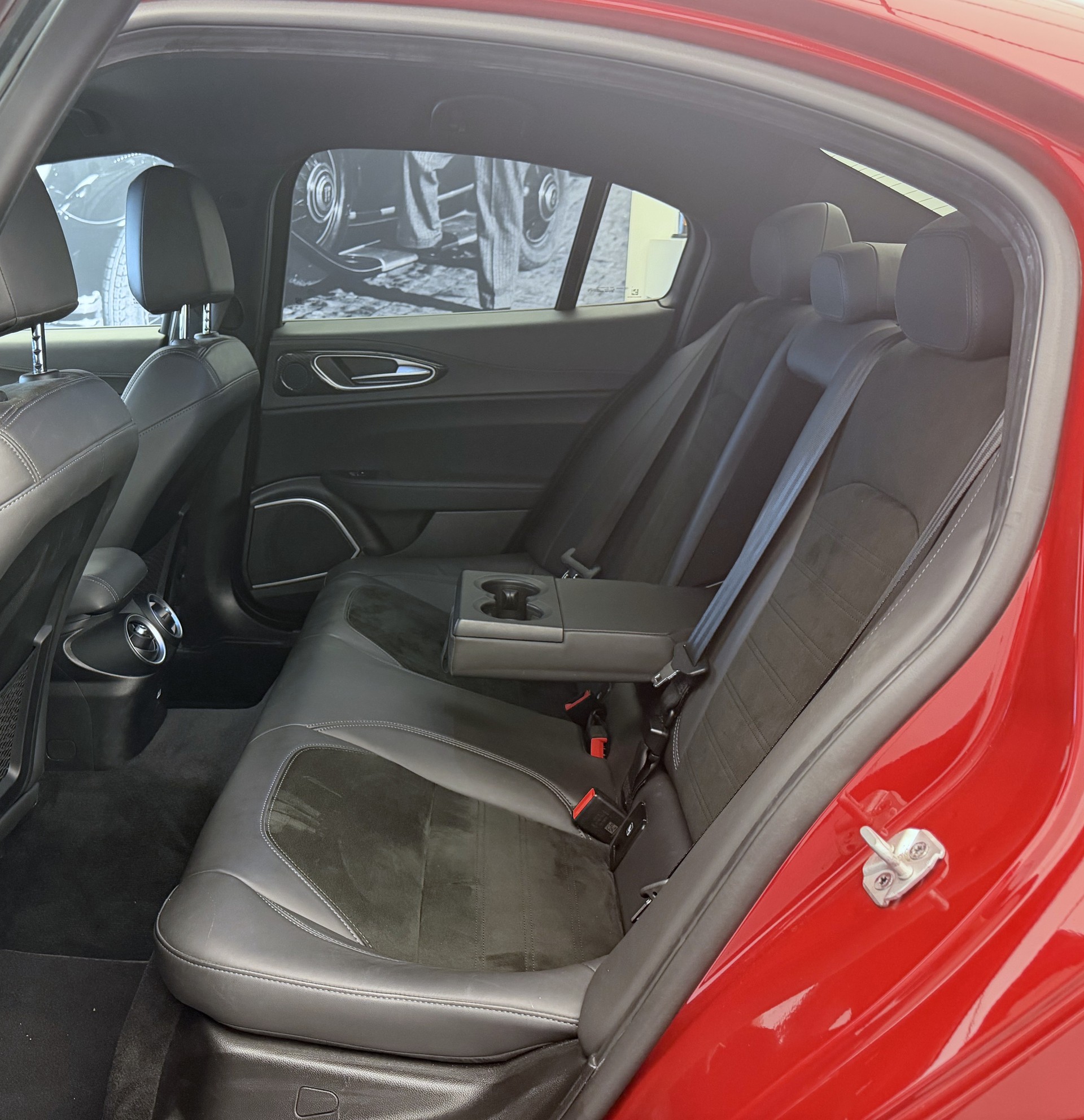 ALFA ROMEO Giulia 2.0 Veloce Q4 Automatic-image-19