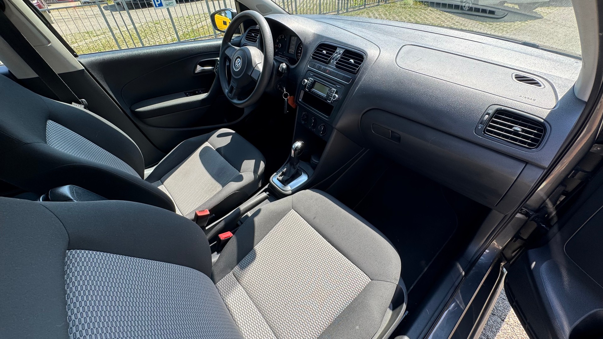 VW Polo 1.2 TSI Team DSG-image-8
