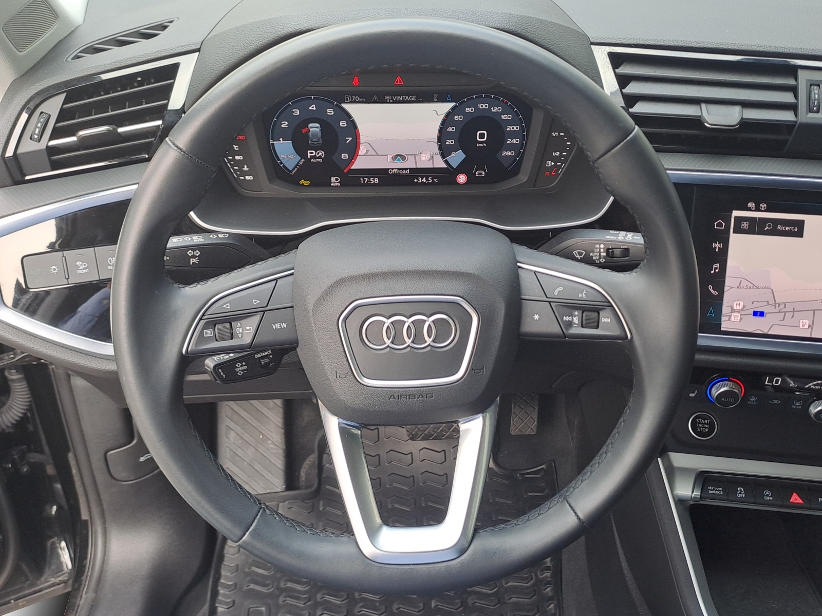AUDI Q3 Sportback 35 TFSI Attraction S-tronic-image-9