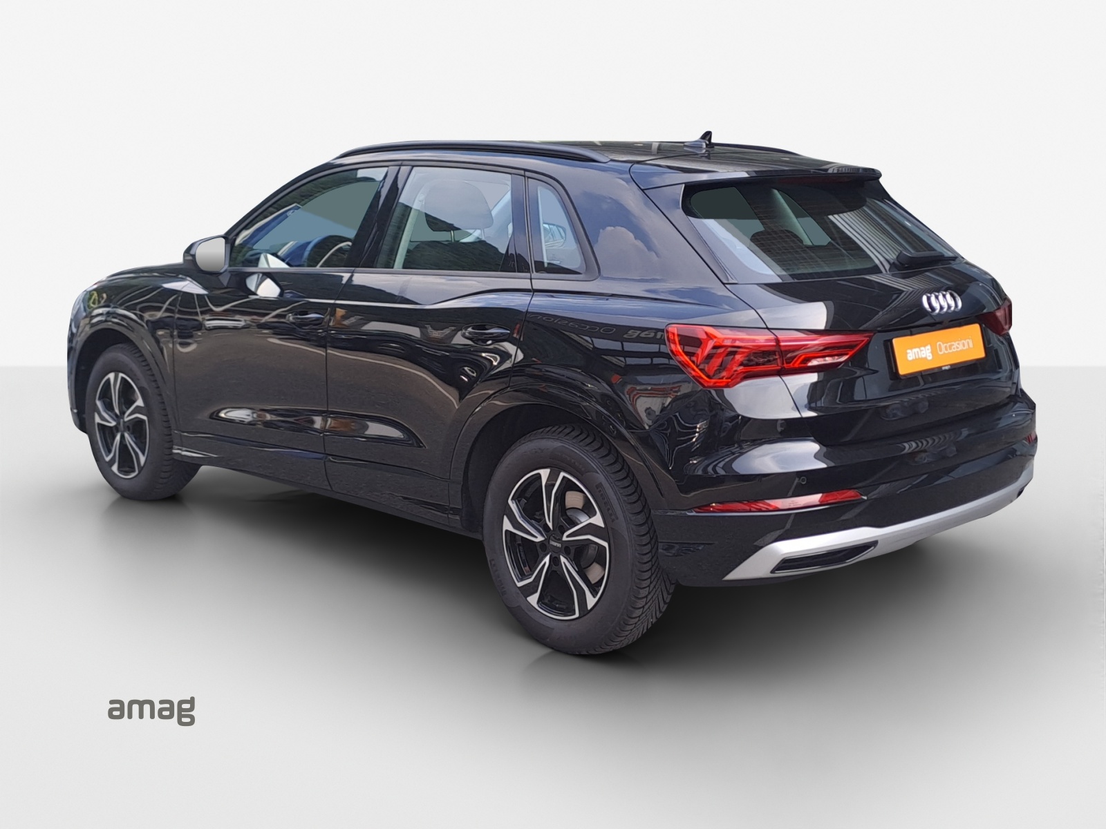AUDI Q3 Sportback 35 TFSI Attraction S-tronic-image-2