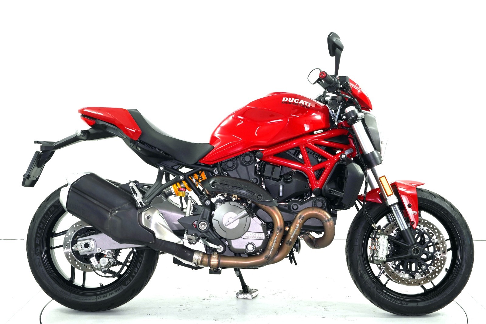 DUCATI Monster 821 ABS-showroom-element-3