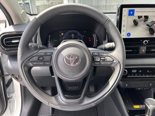 TOYOTA Yaris 1.5 Trend e-CVT-image-8