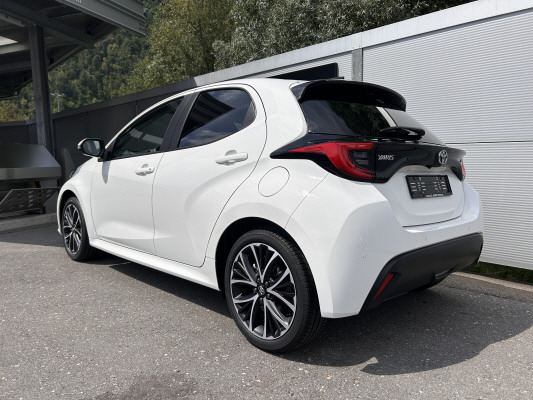 TOYOTA Yaris 1.5 Trend e-CVT-image-3