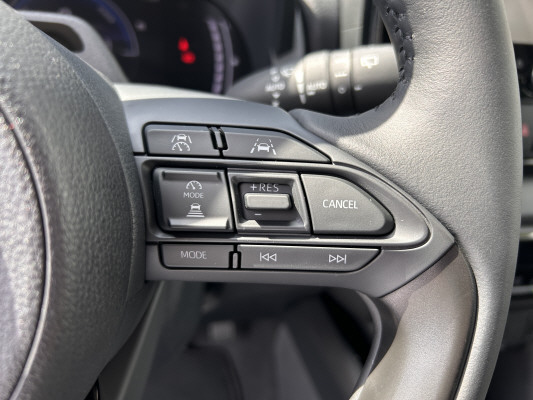TOYOTA Yaris 1.5 Trend e-CVT-image-13