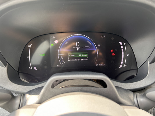 TOYOTA Yaris 1.5 Trend e-CVT-image-12