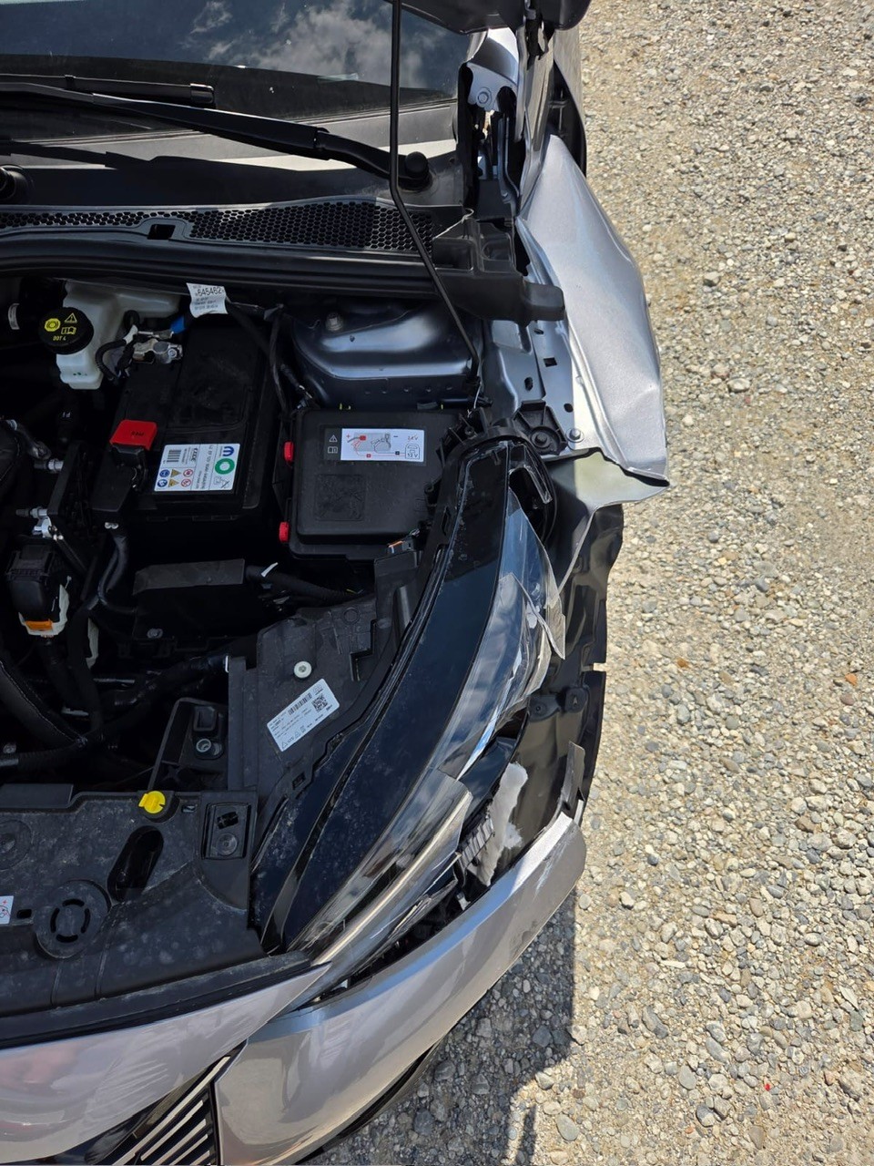 PEUGEOT 208 Elektrik 115kW GT-image-8